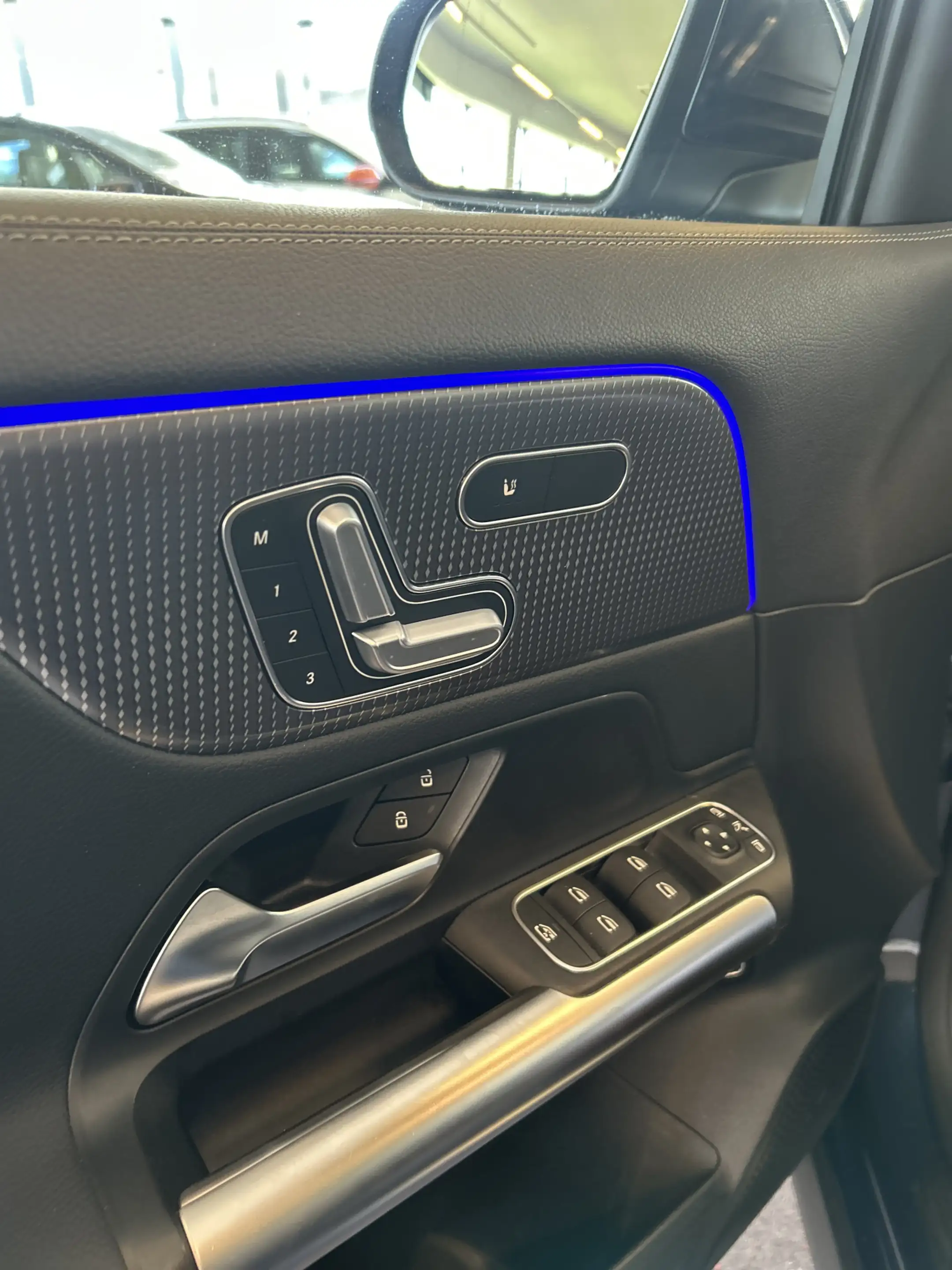 Mercedes-Benz EQA 350 4MATIC Luxury Line 67 kWh Vol Elektrisch | Panoram — photo 16