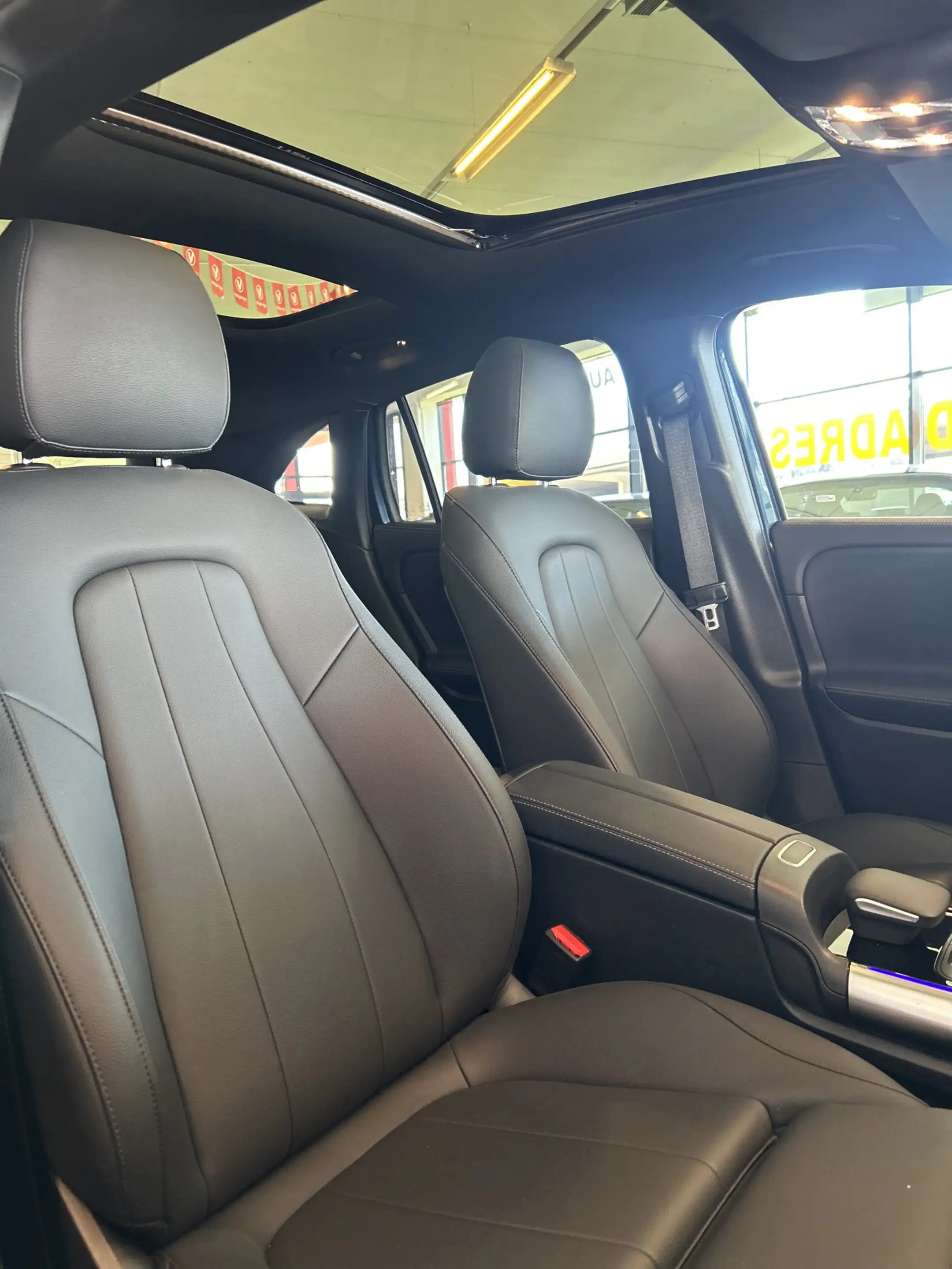 Mercedes-Benz EQA 350 4MATIC Luxury Line 67 kWh Vol Elektrisch | Panoram — photo 10