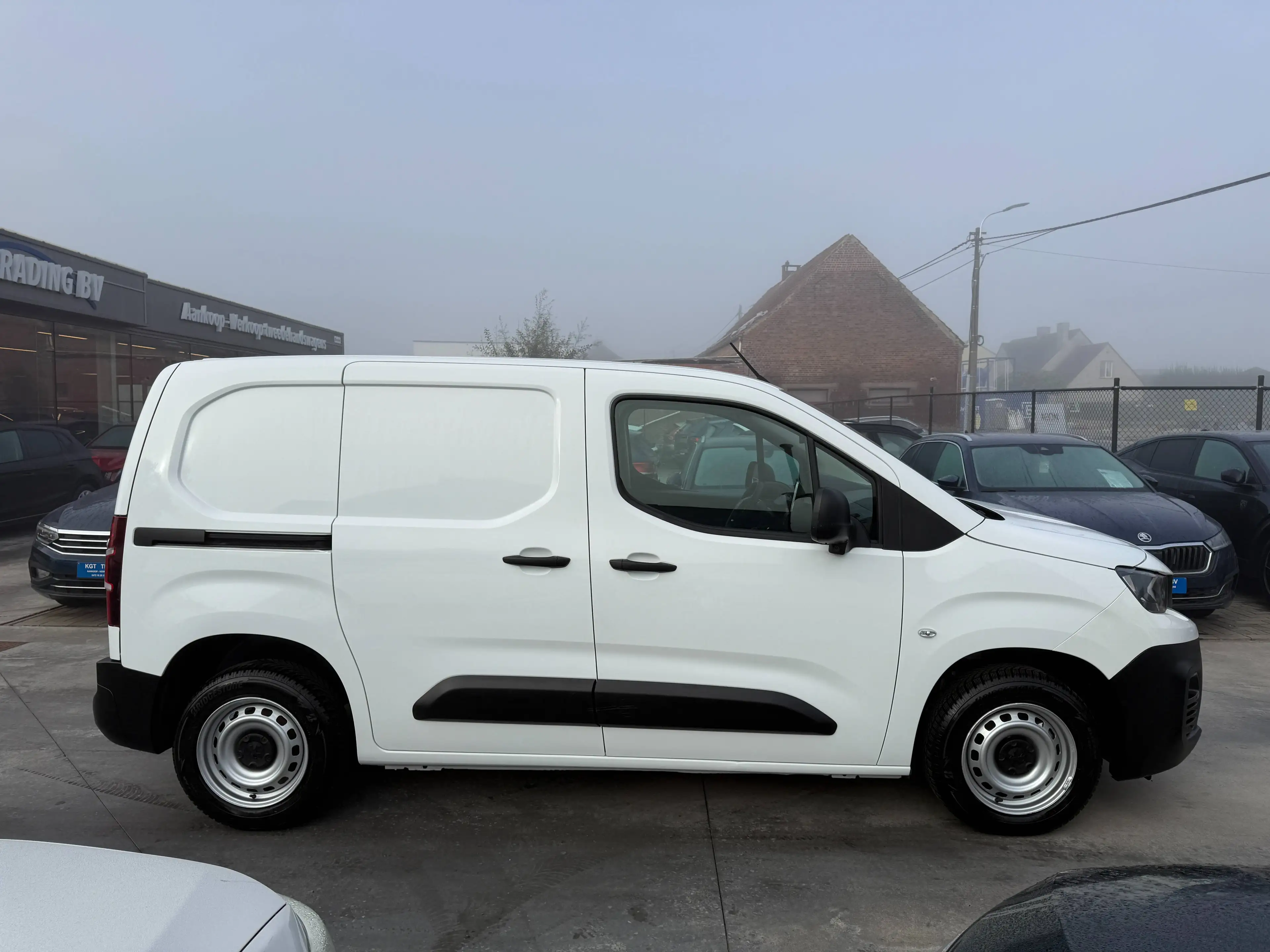 Peugeot Partner 1.5 BLUEHDI 3 ZIT 102PK NAVIGATIE CAMERA PDC V+A CARPLAY AIRCO BLUETOOTH — photo 4