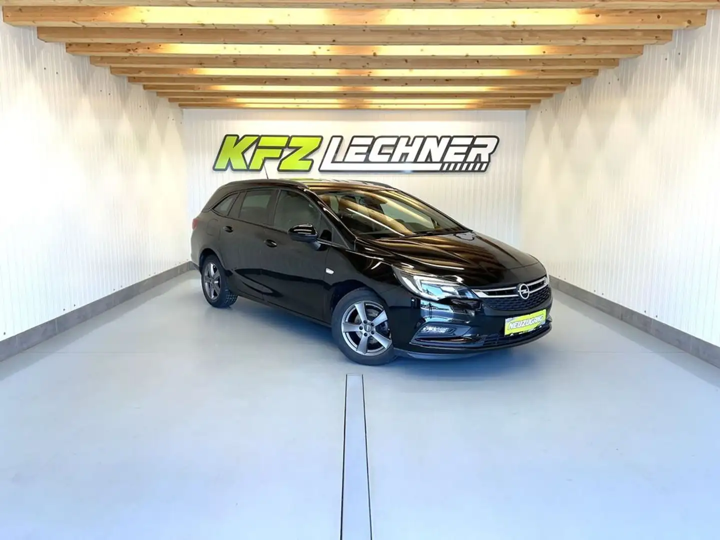 Opel Astra ST 1,6 CDTI ''Edition'' NAVI*SITZH*CARPLAY*PD Schwarz - 1