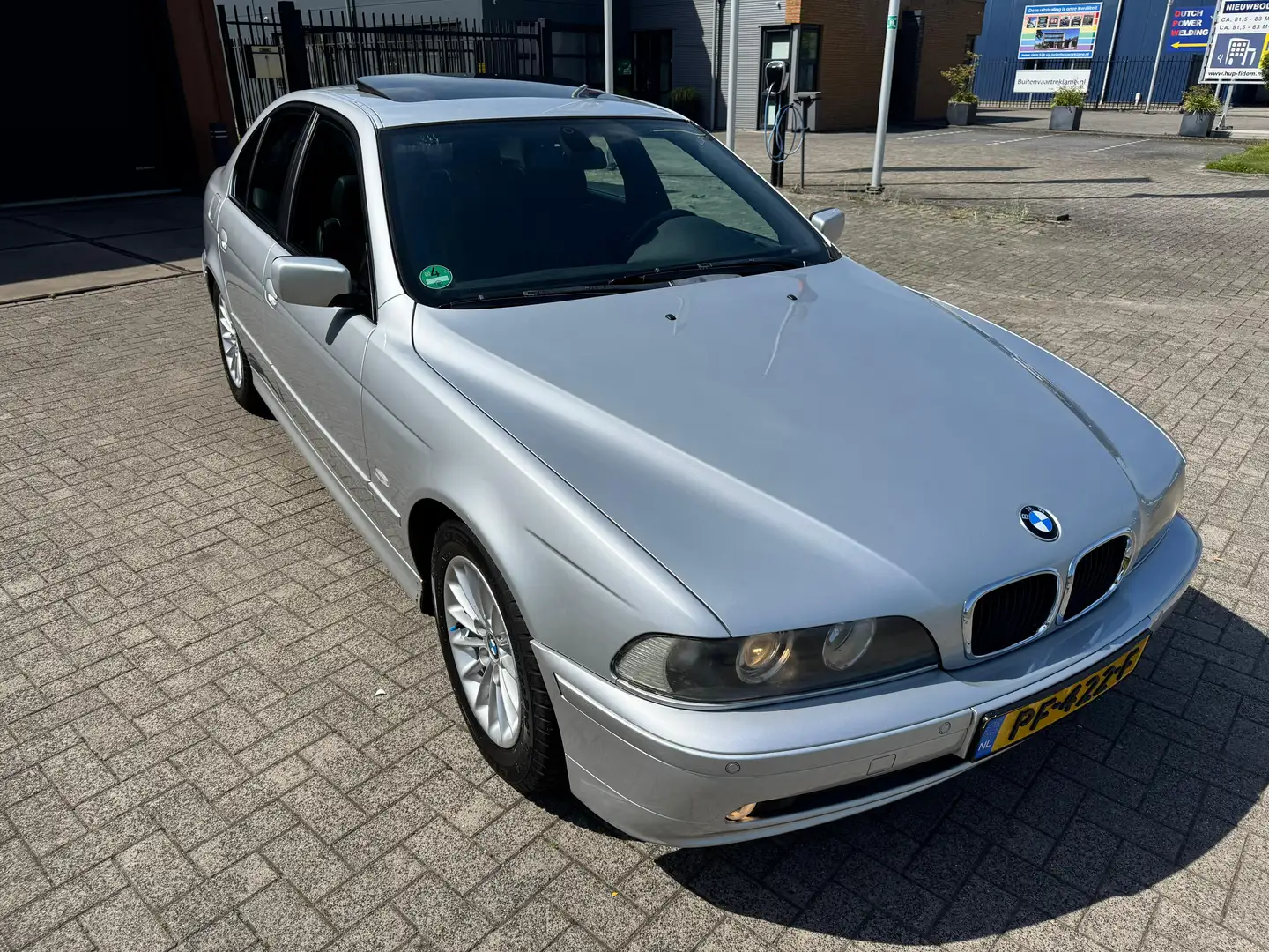 BMW 520 520 Lifestyle Edition Zilver - 2
