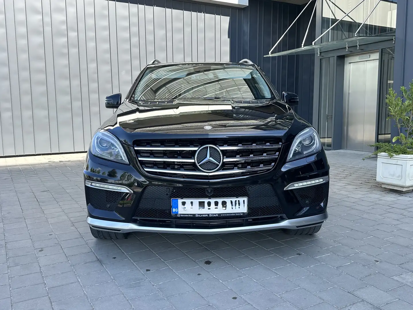 Mercedes-Benz ML 63 AMG 4Matic SPEEDSHIFT 7G-TRONIC - 2