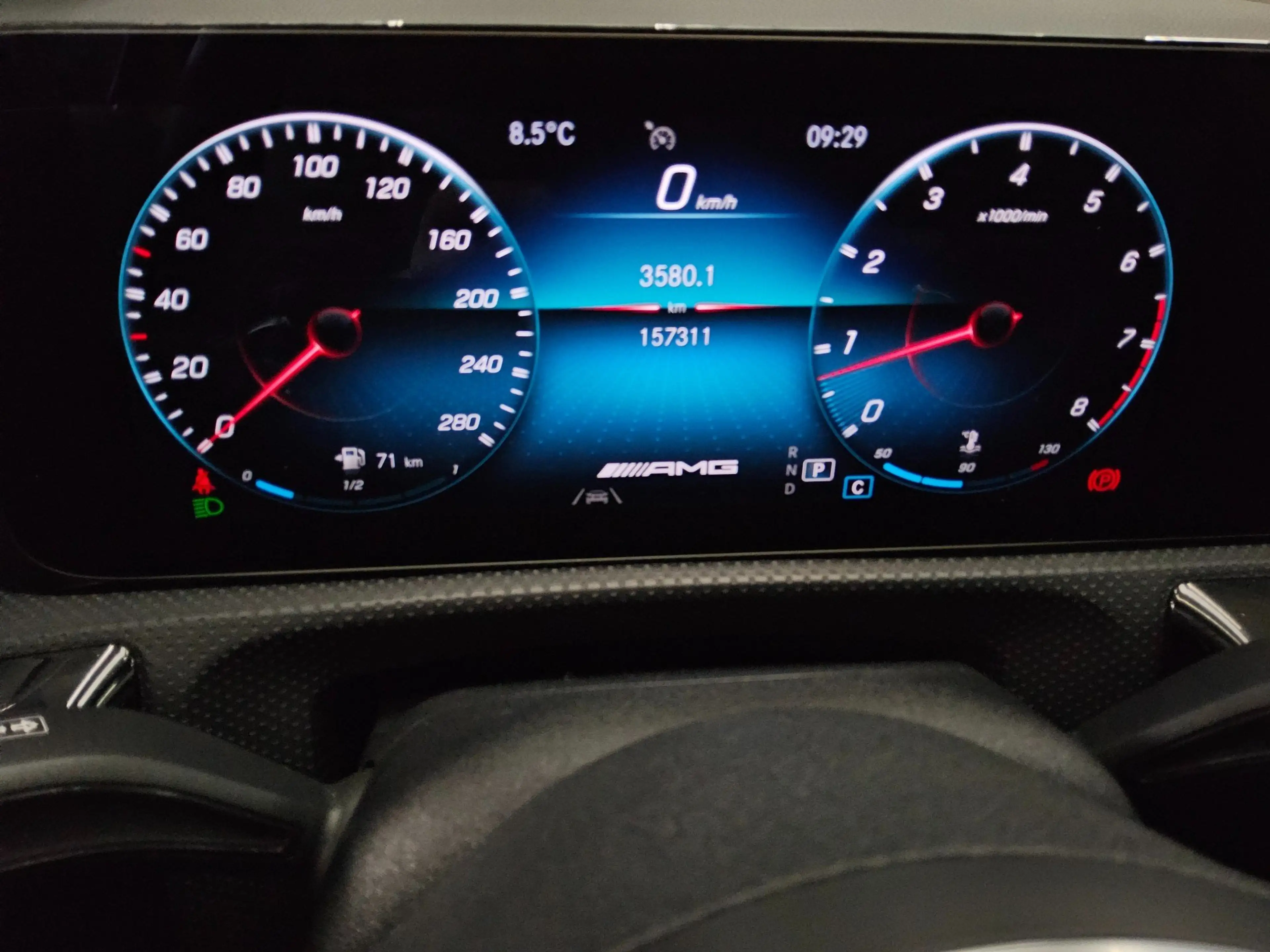 Mercedes-Benz A 35 AMG 4M Navi LED MBUX-AR AHK RFK — photo 8