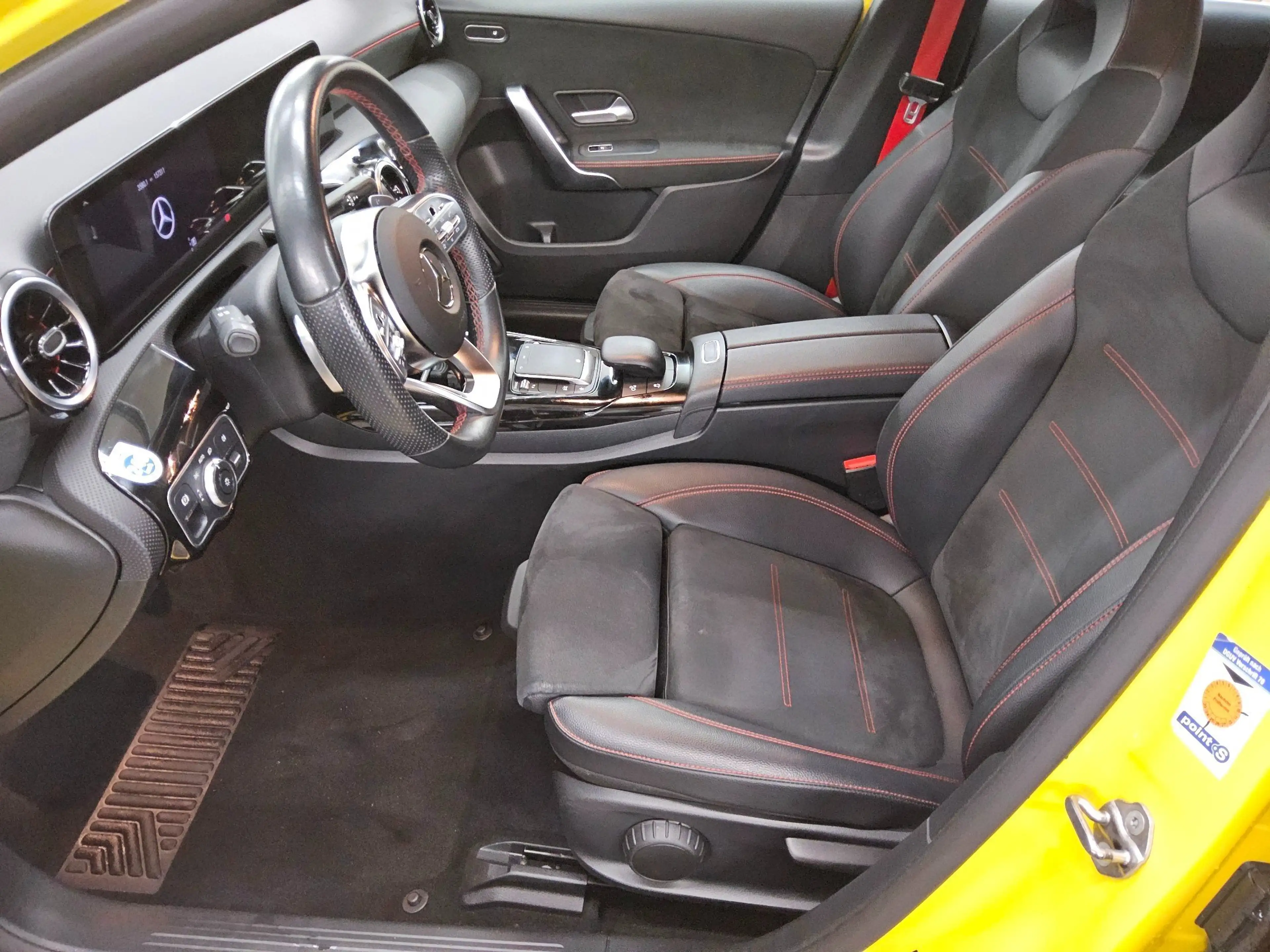 Mercedes-Benz A 35 AMG 4M Navi LED MBUX-AR AHK RFK — photo 9