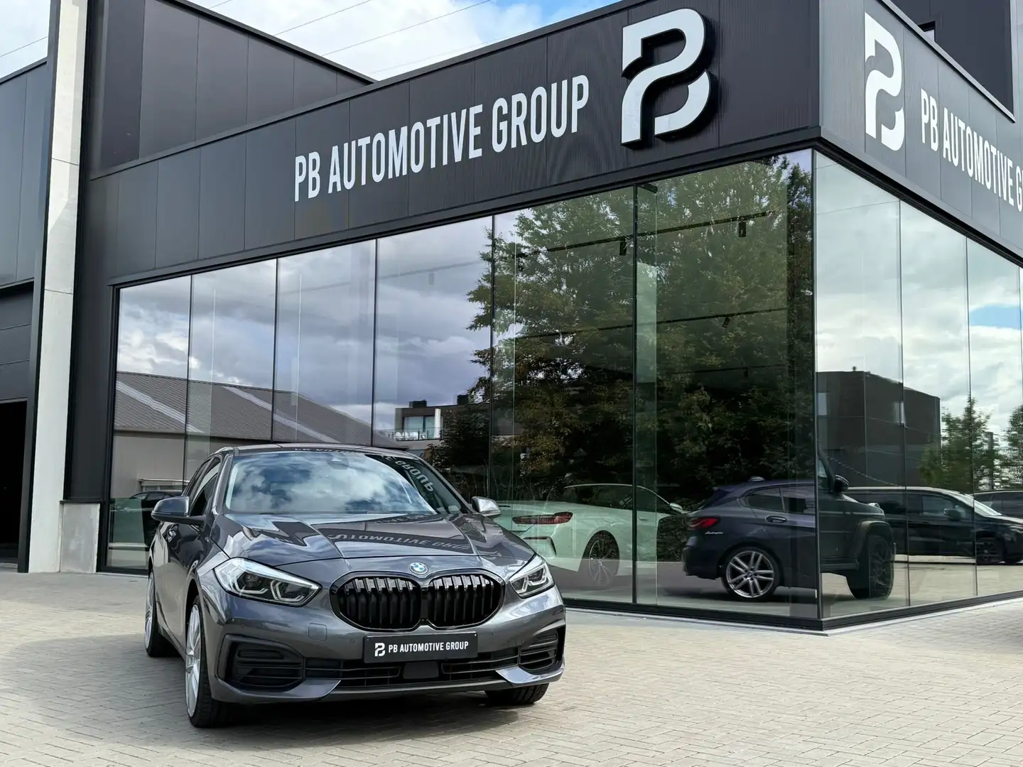 BMW 118 full led-navi-19inch-leder Gris - 1