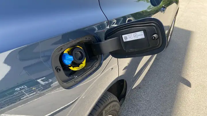Volvo XC60 2023, foto 21