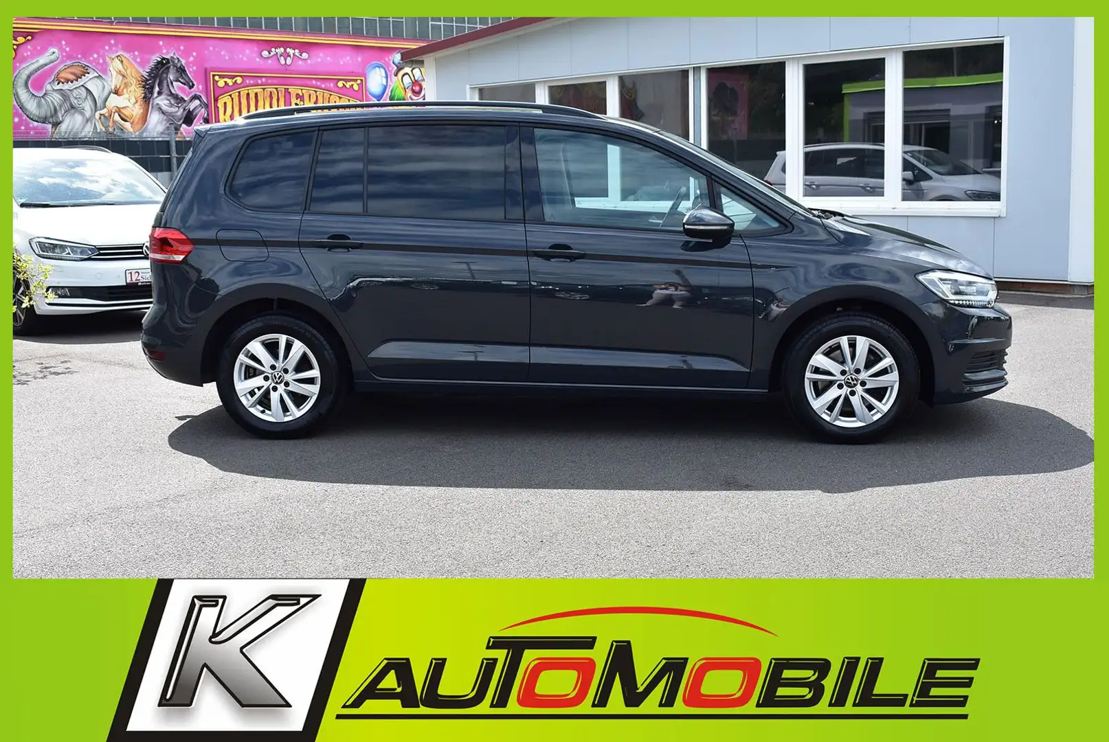 Volkswagen Touran 1,5TSI Comfort LED+ACC+Kamera+7Sitzer+AHK Šedá - 2