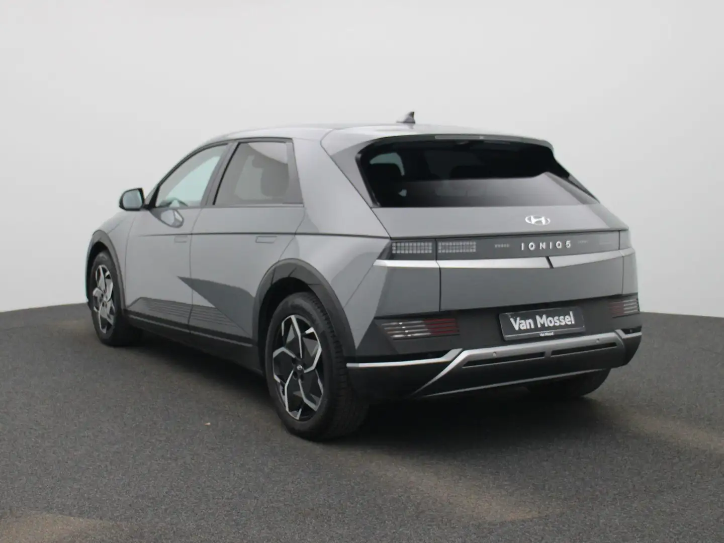 Hyundai IONIQ 5 Connect 73kWh Gris - 2