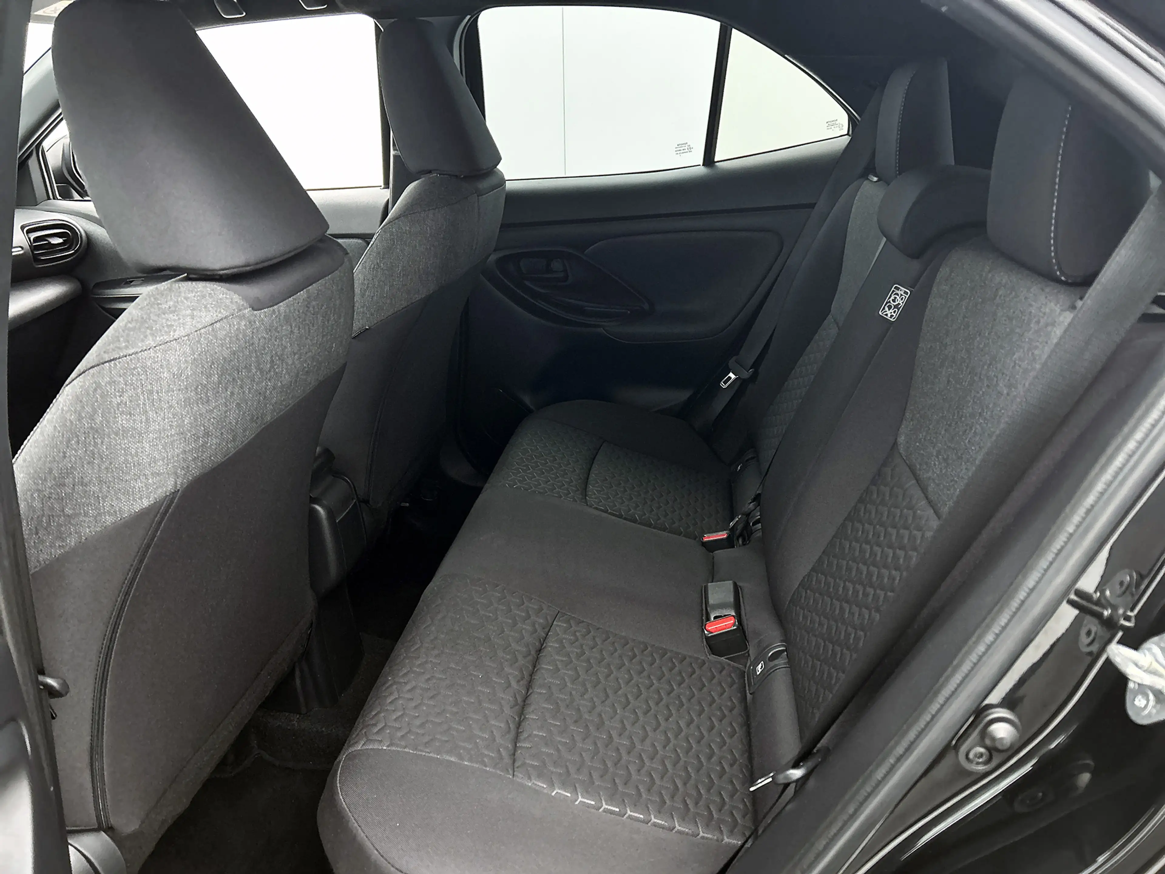 Toyota Yaris Cross 1.5 Hybrid First Edition — photo 9