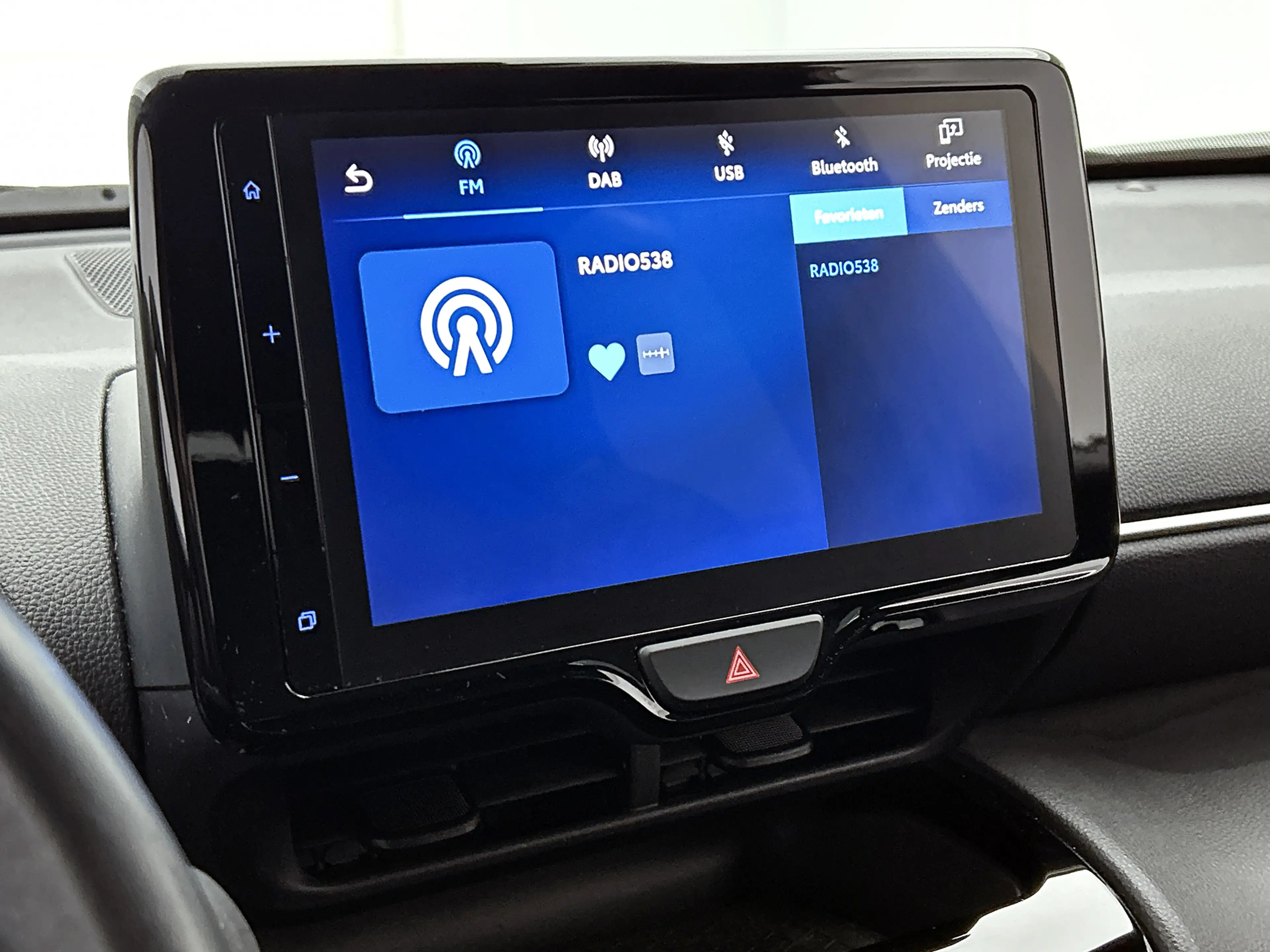 Toyota Yaris Cross 1.5 Hybrid First Edition — photo 10