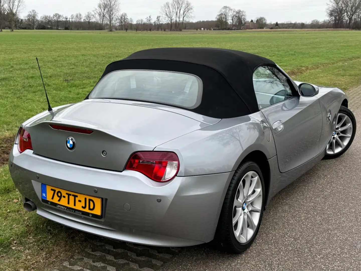 BMW Z4 Roadster 2.0I / AIRCO / 87DKM Gris - 2