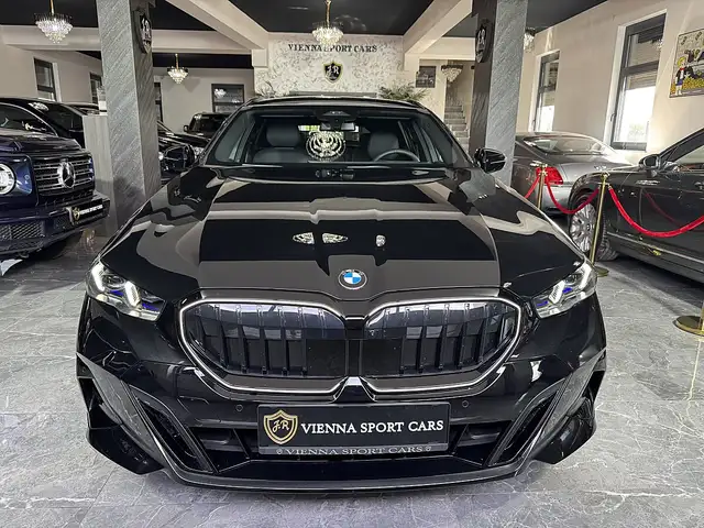 BMW 5 Series view 2