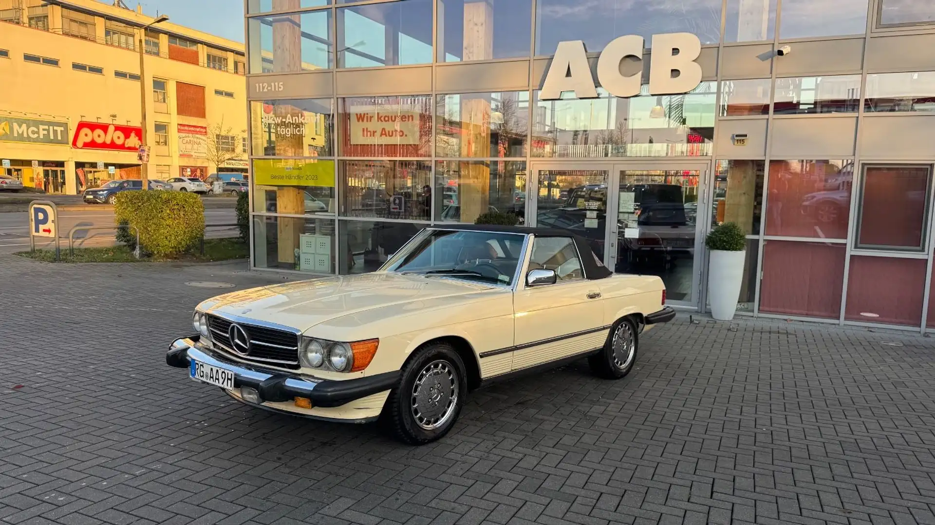 Mercedes-Benz SL 560 Airbag Hardtop H-Zulassung R107 Beige - 1