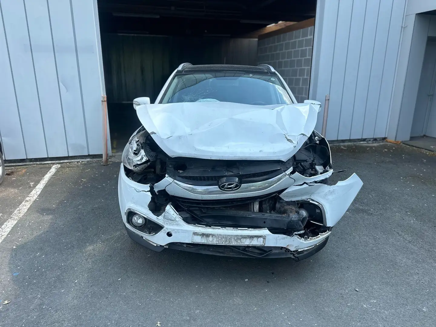 Hyundai iX35 2.0 CRDi 4WD Executive DPF Blanco - 2