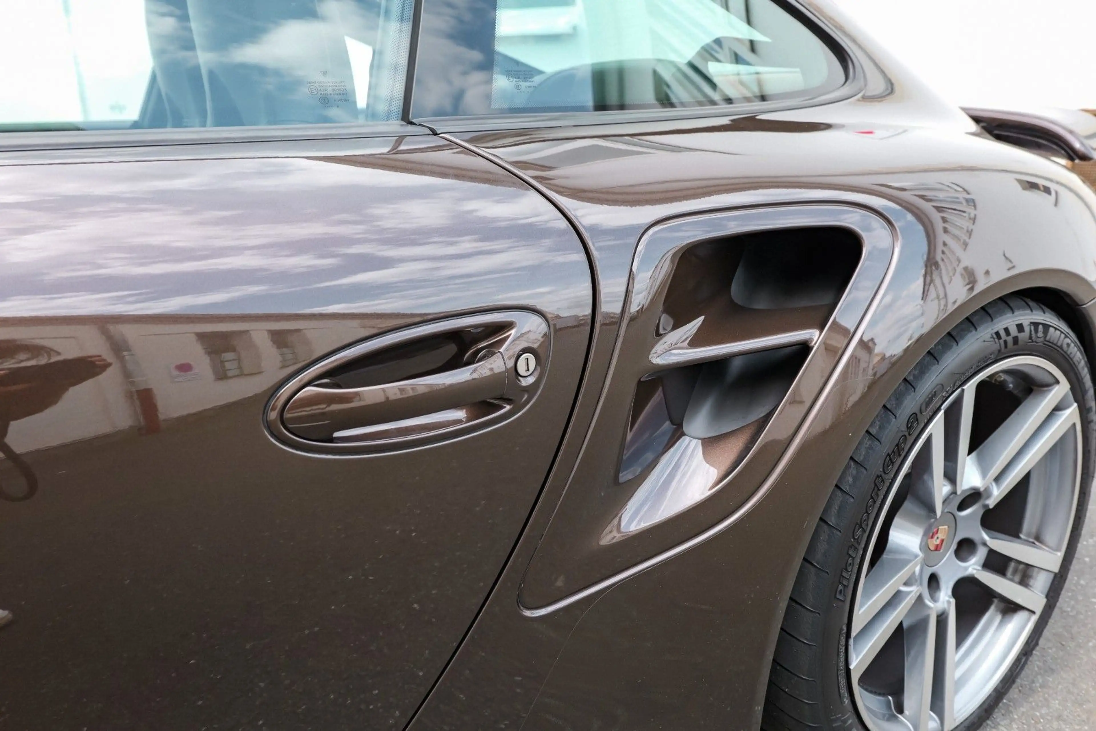 Porsche 911 Turbo *997*Erstlack*Schalter*MwSt* — photo 10