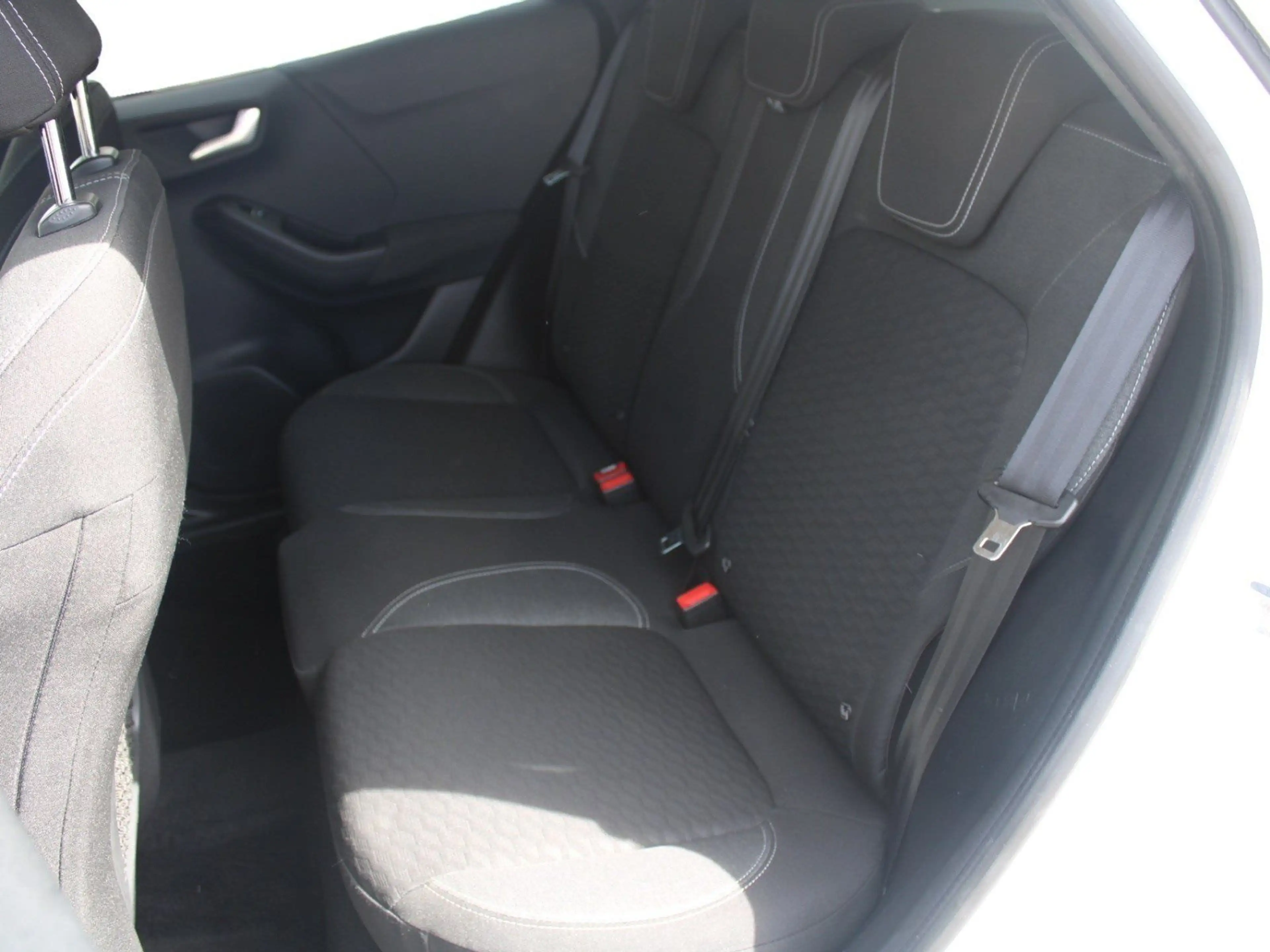 Ford Puma Titanium - Winter-Paket - Carplay — photo 17