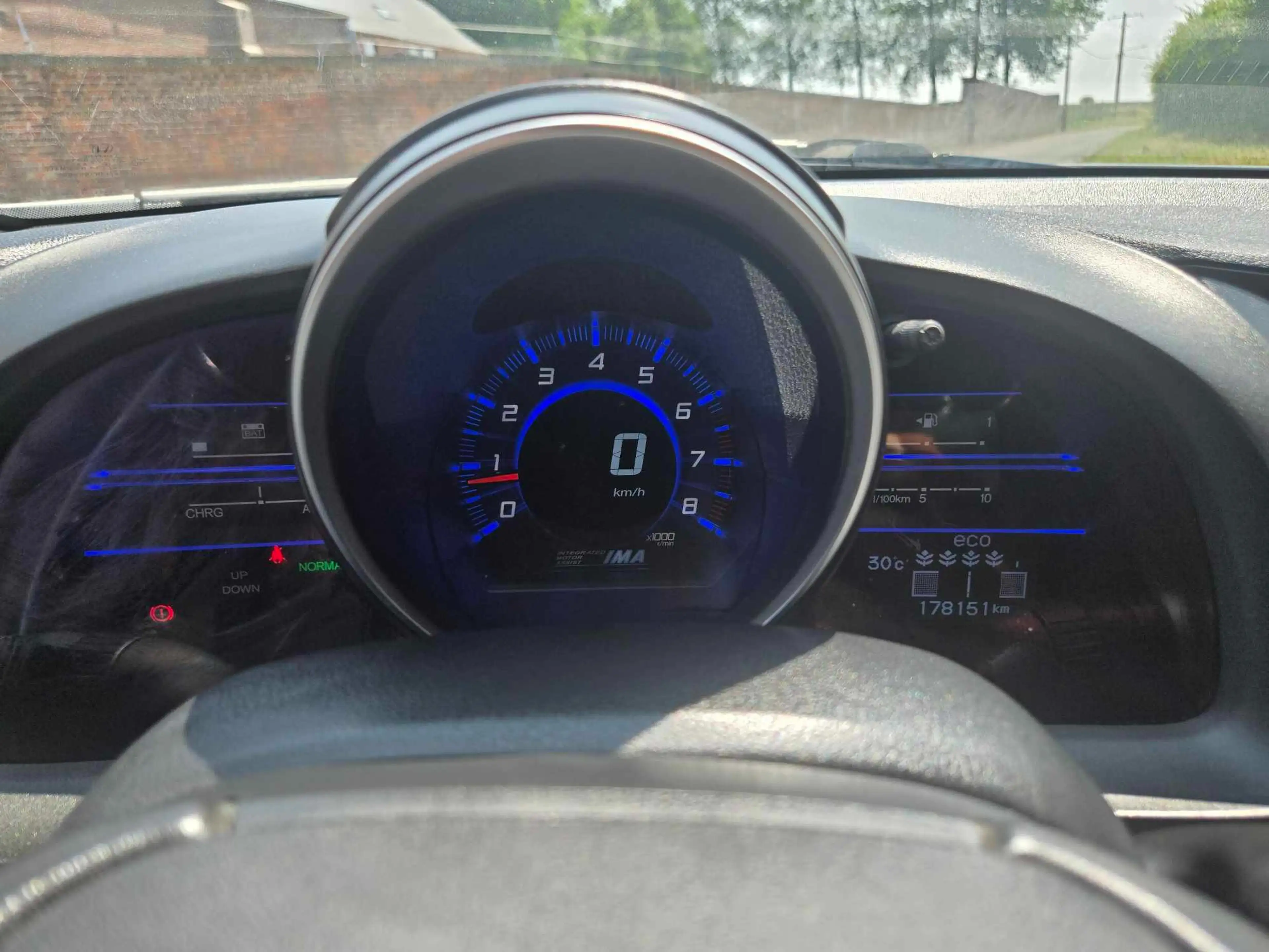 Honda CR-Z 1.5i-VTEC Hybride et surtout très belle — photo 11