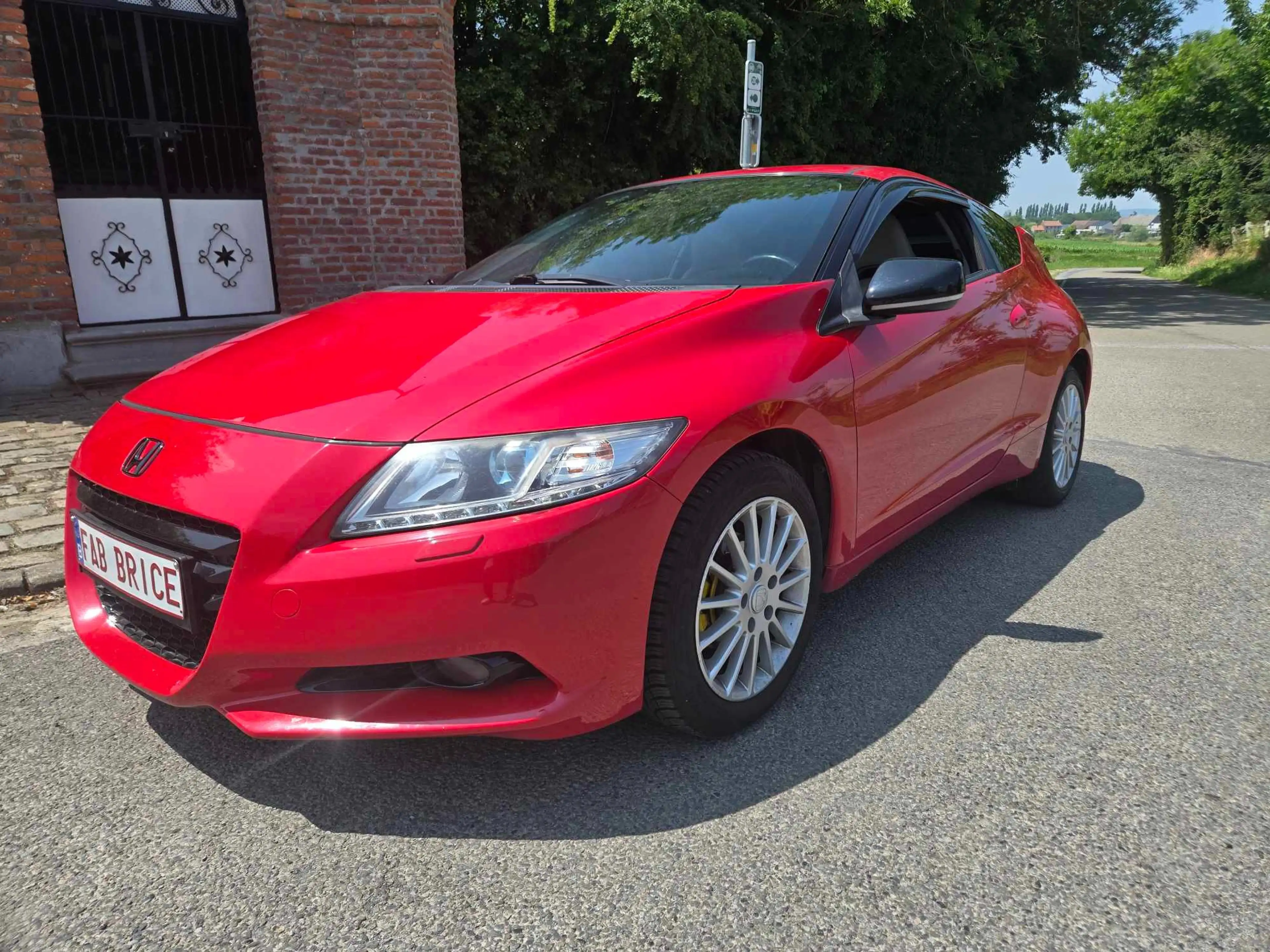 Honda CR-Z 1.5i-VTEC Hybride et surtout très belle — photo 2