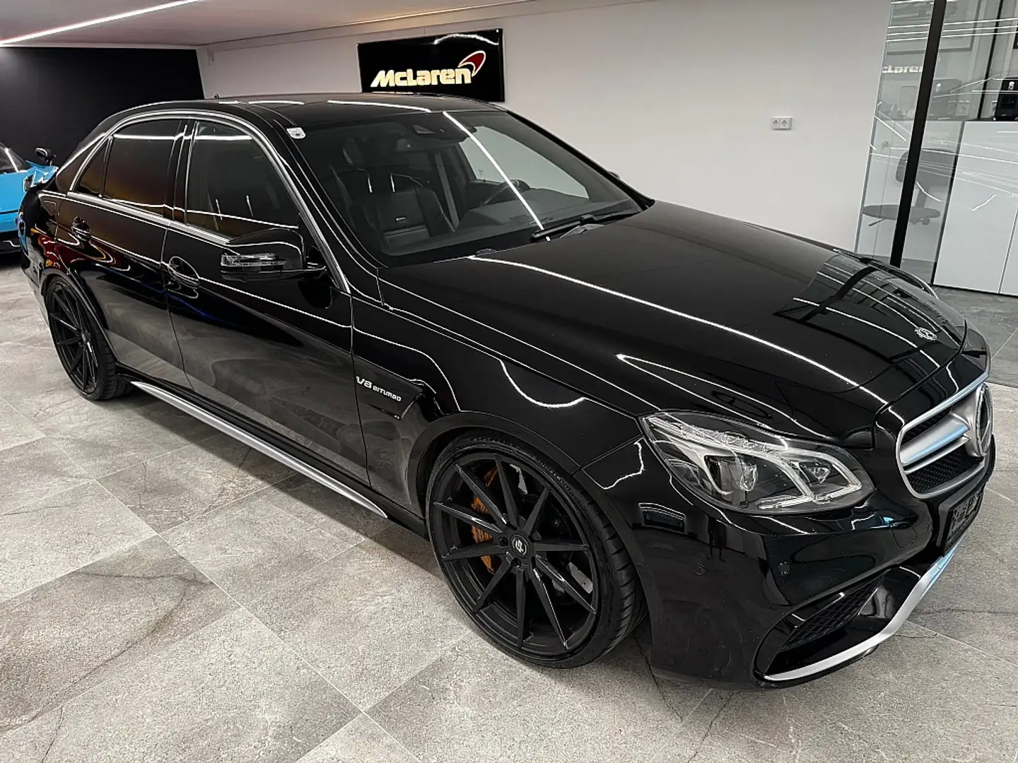 Mercedes-Benz E 63 AMG S Keramik Bre. Massage Panorama HK Sound Schwarz - 1