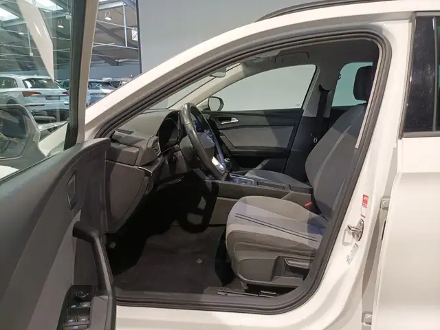 SEAT Leon view 8