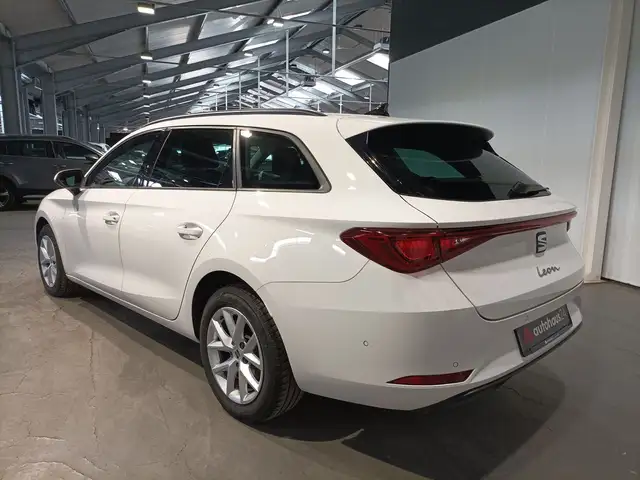 SEAT Leon view 4