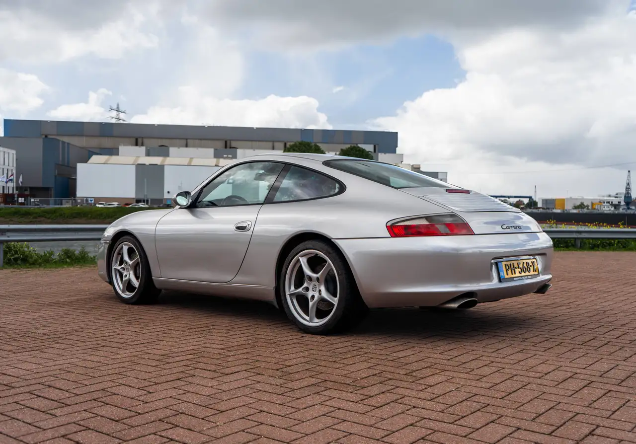 Porsche 911 3.6 Coupé Carrera, foto 5