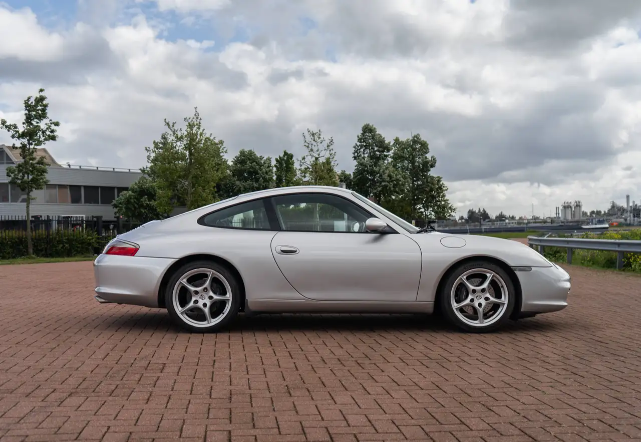 Porsche 911 3.6 Coupé Carrera, foto 4