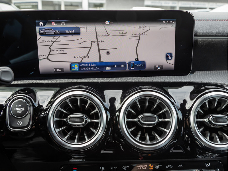 Mercedes-Benz CLA 35 AMG AMG CLA 35 4MATIC Coupé AMG-Sport+Aero+Pano+MLB — photo 11