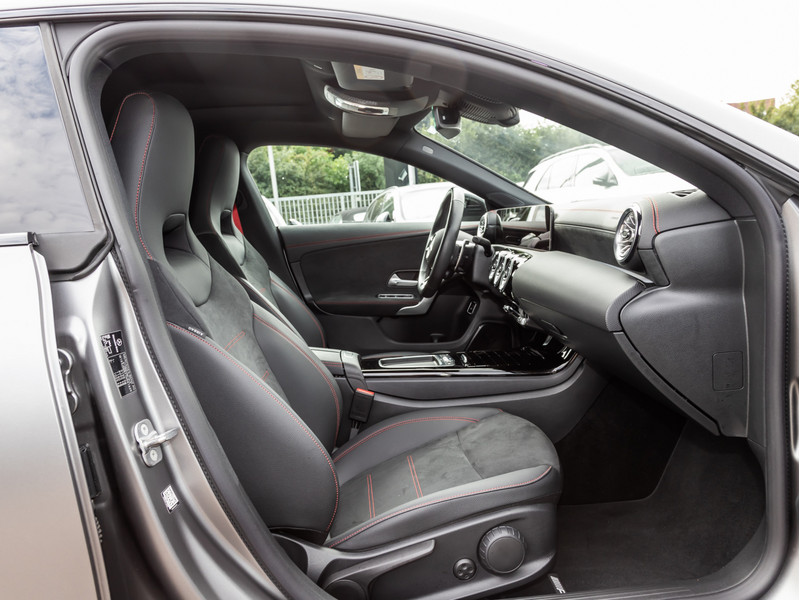 Mercedes-Benz CLA 35 AMG AMG CLA 35 4MATIC Coupé AMG-Sport+Aero+Pano+MLB — photo 7