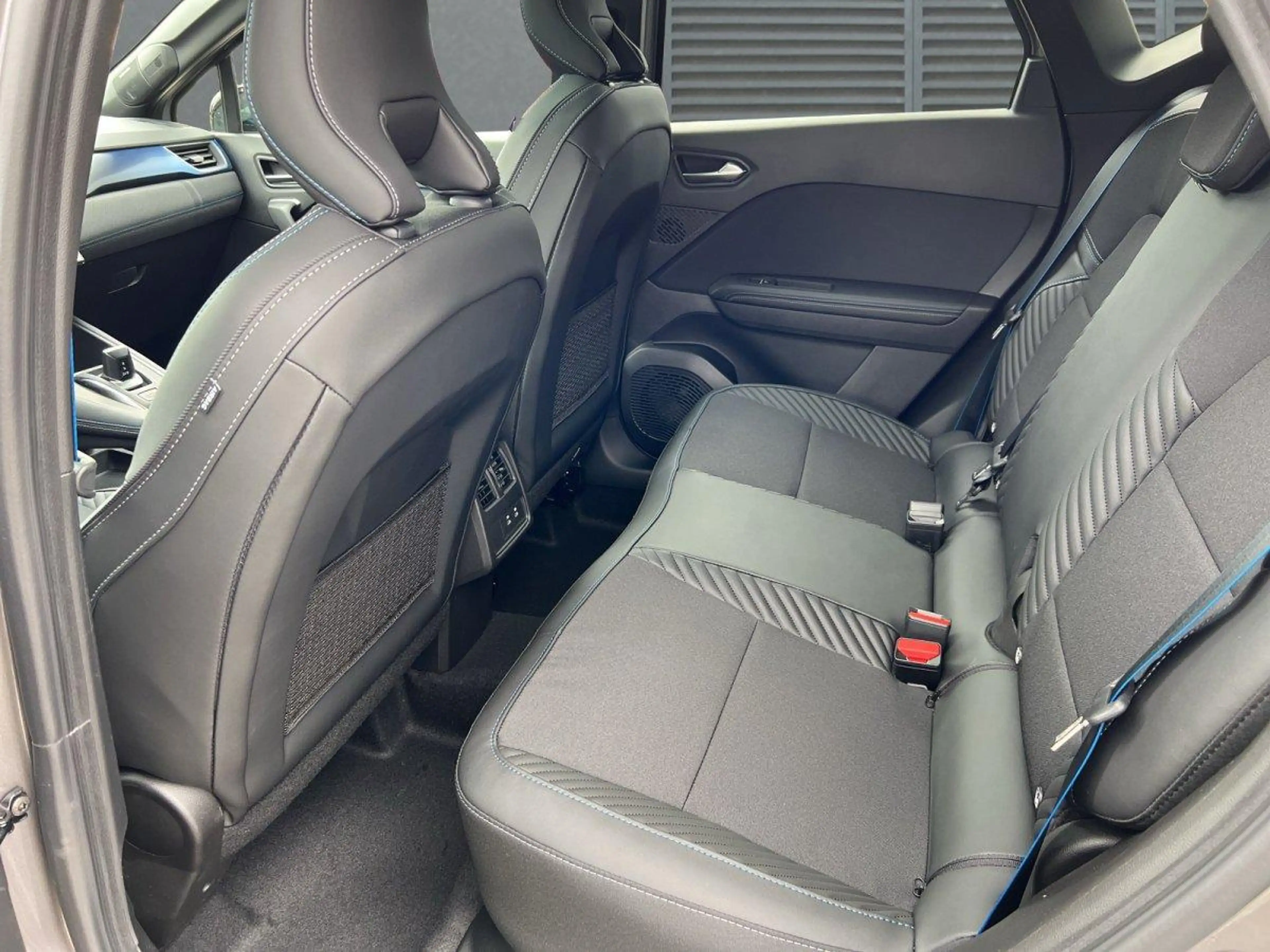 Renault Captur Esprit Alpine Pano-Dach+SHZ+Harman/Kardon Full-... — photo 6