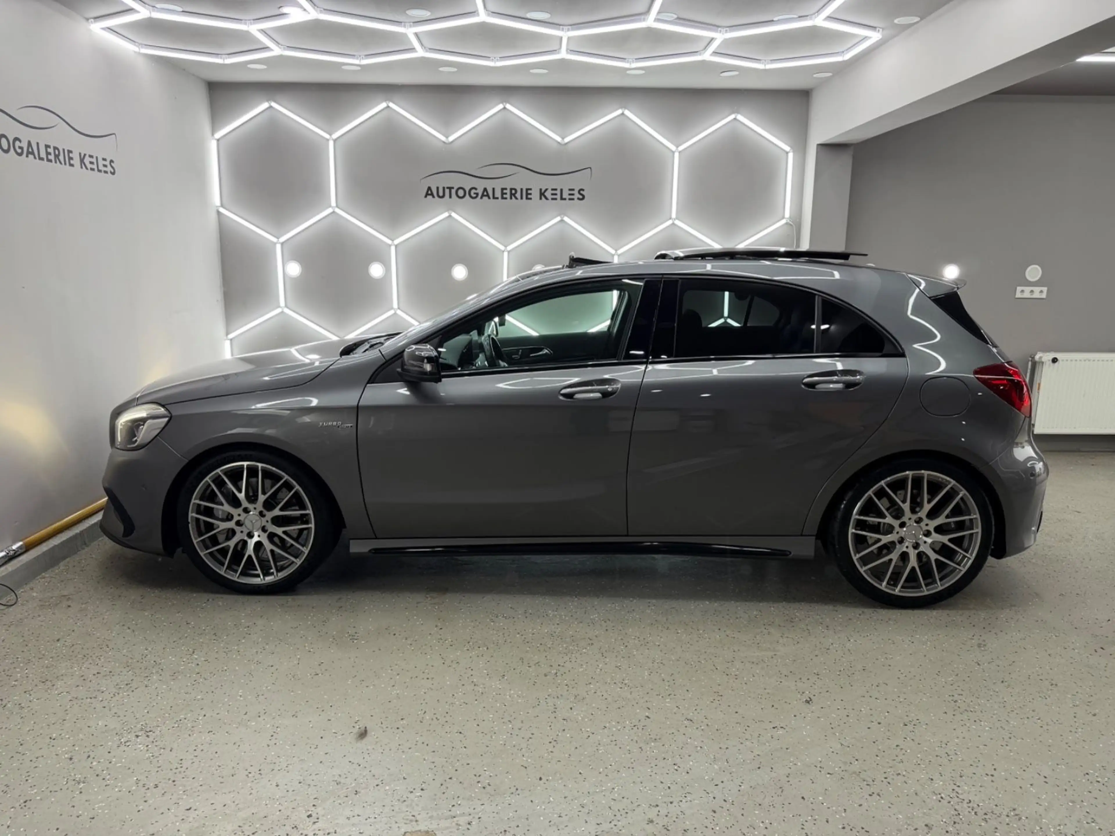 Mercedes-Benz A 45 AMG 45 AMG 4Matic MEMO*PANO*RFK*LEDER*TOTW — photo 8