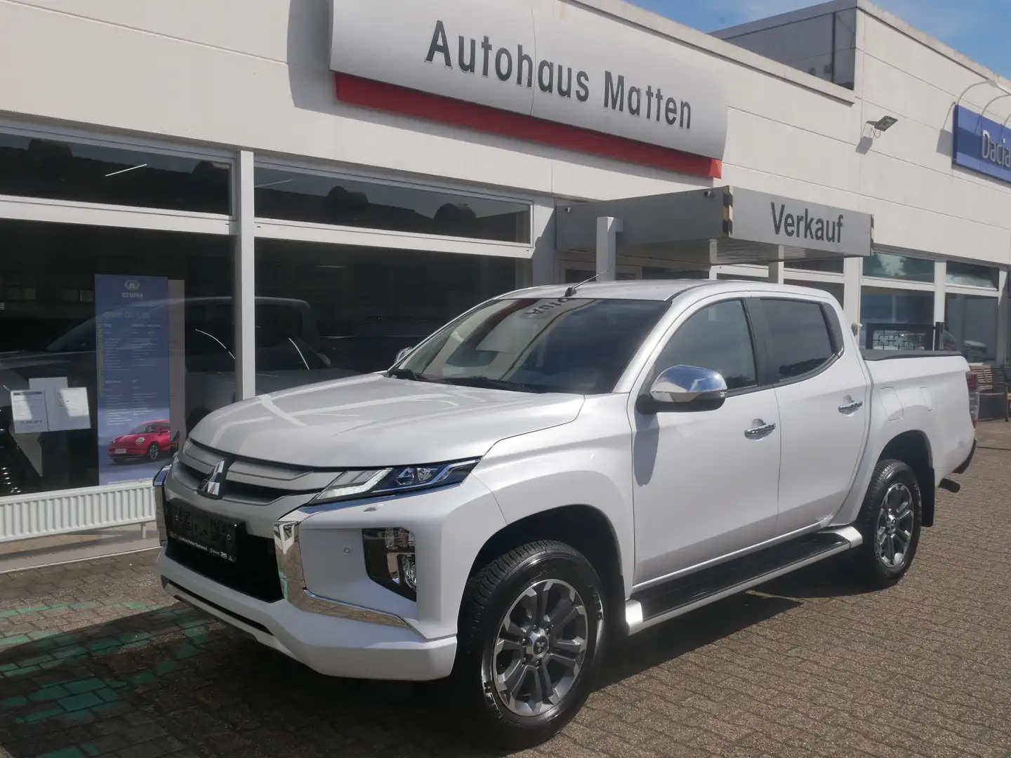 Mitsubishi L200 Intro Edition Doppelkabine 4WD - 1