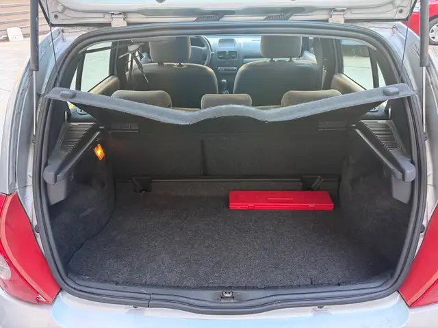 Renault Clio view 13