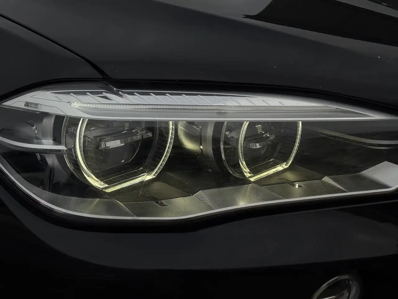 BMW X6 снимка BMW X6