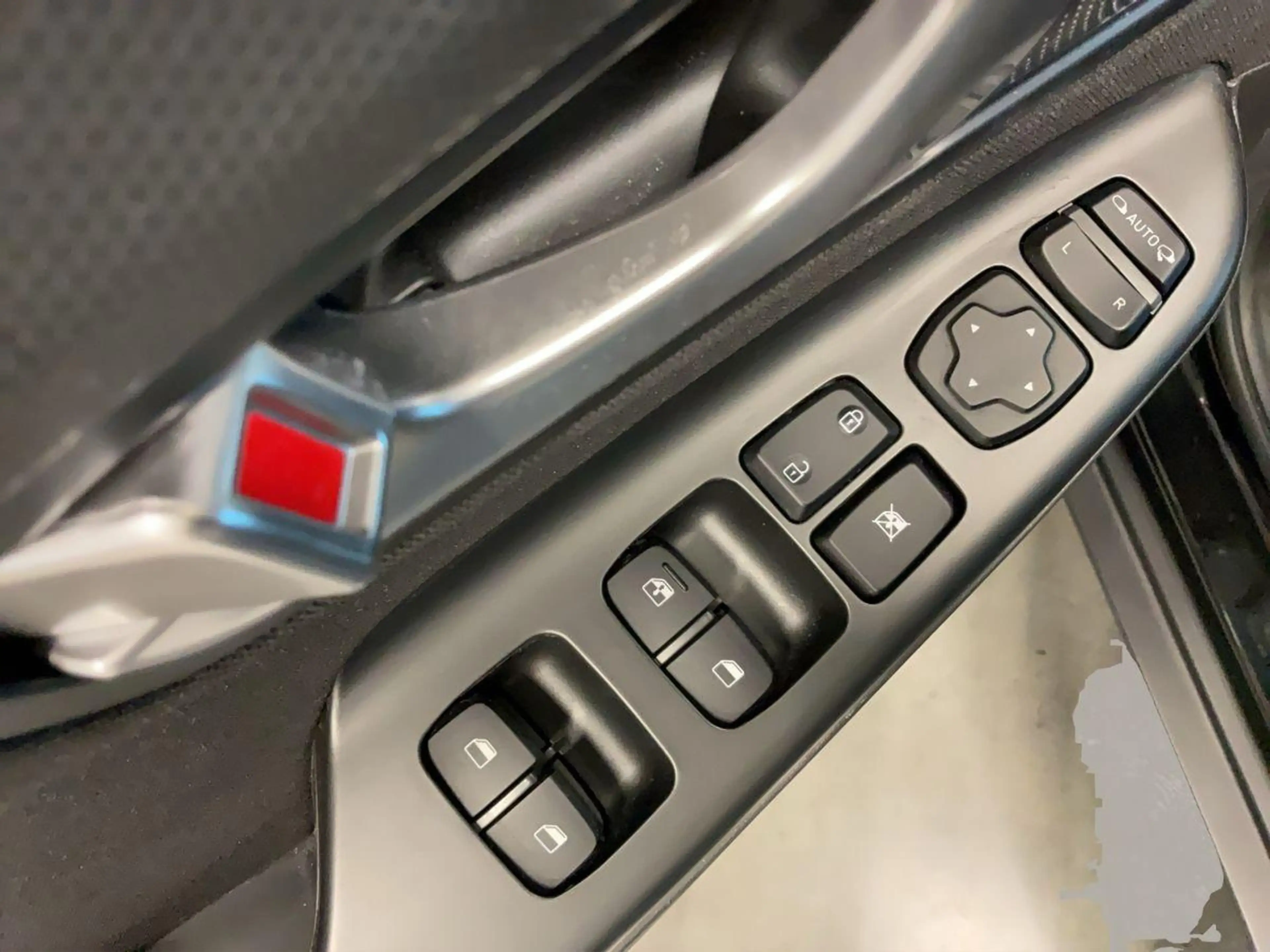 Hyundai KONA 1.6 Hybrid "Edition 30+" 2WD Automatik — photo 12