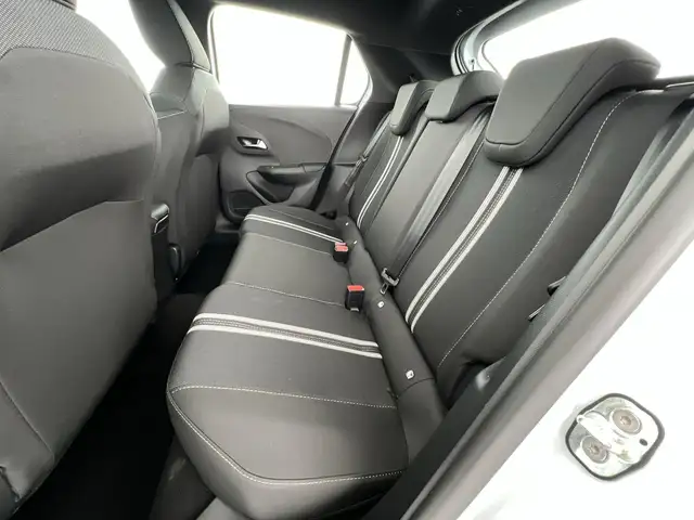 Opel Corsa view 8