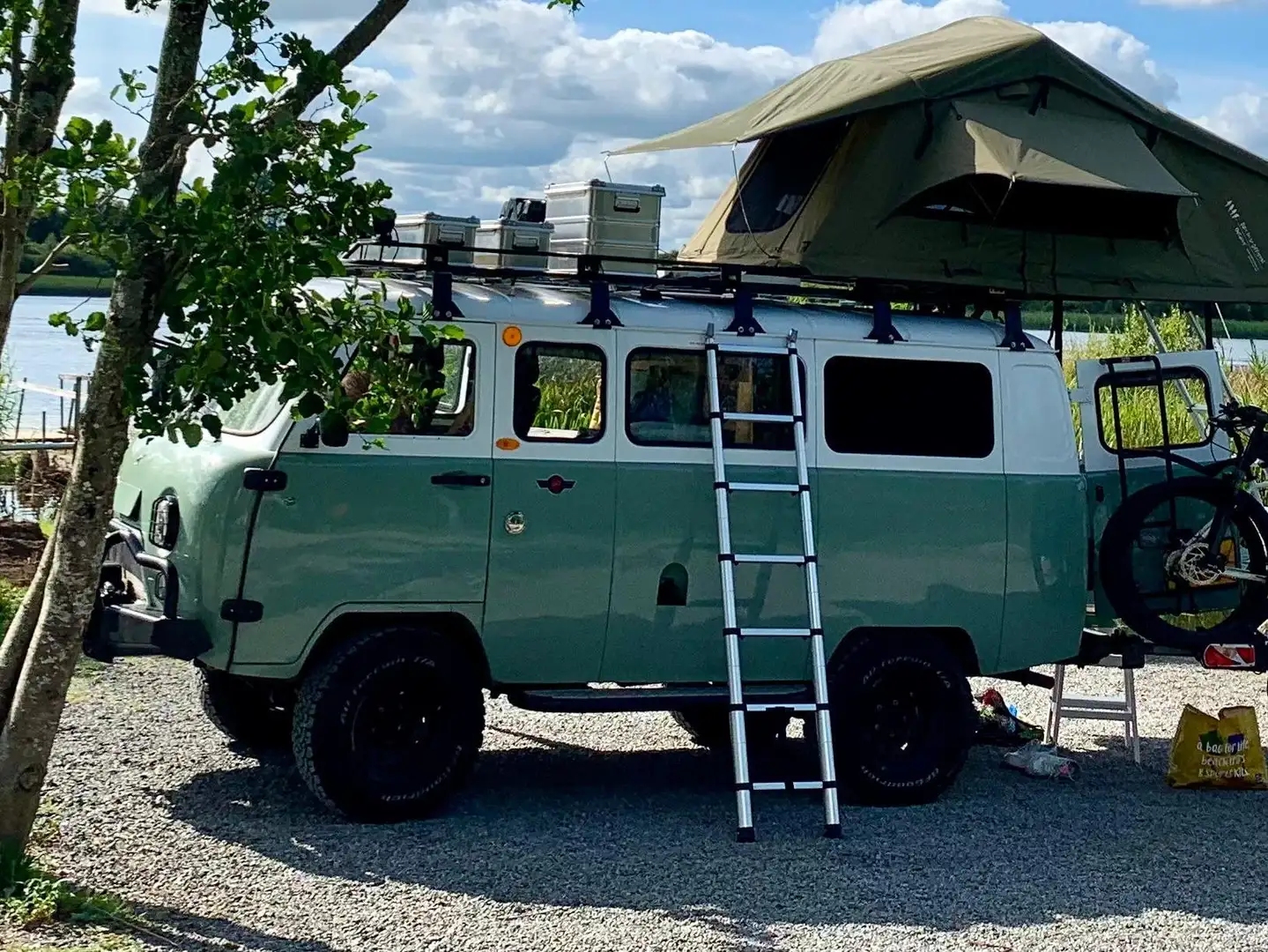 UAZ Buchanka Buchanka 2.7 Trophy DC (Jubilee) 2021 Grün - 2