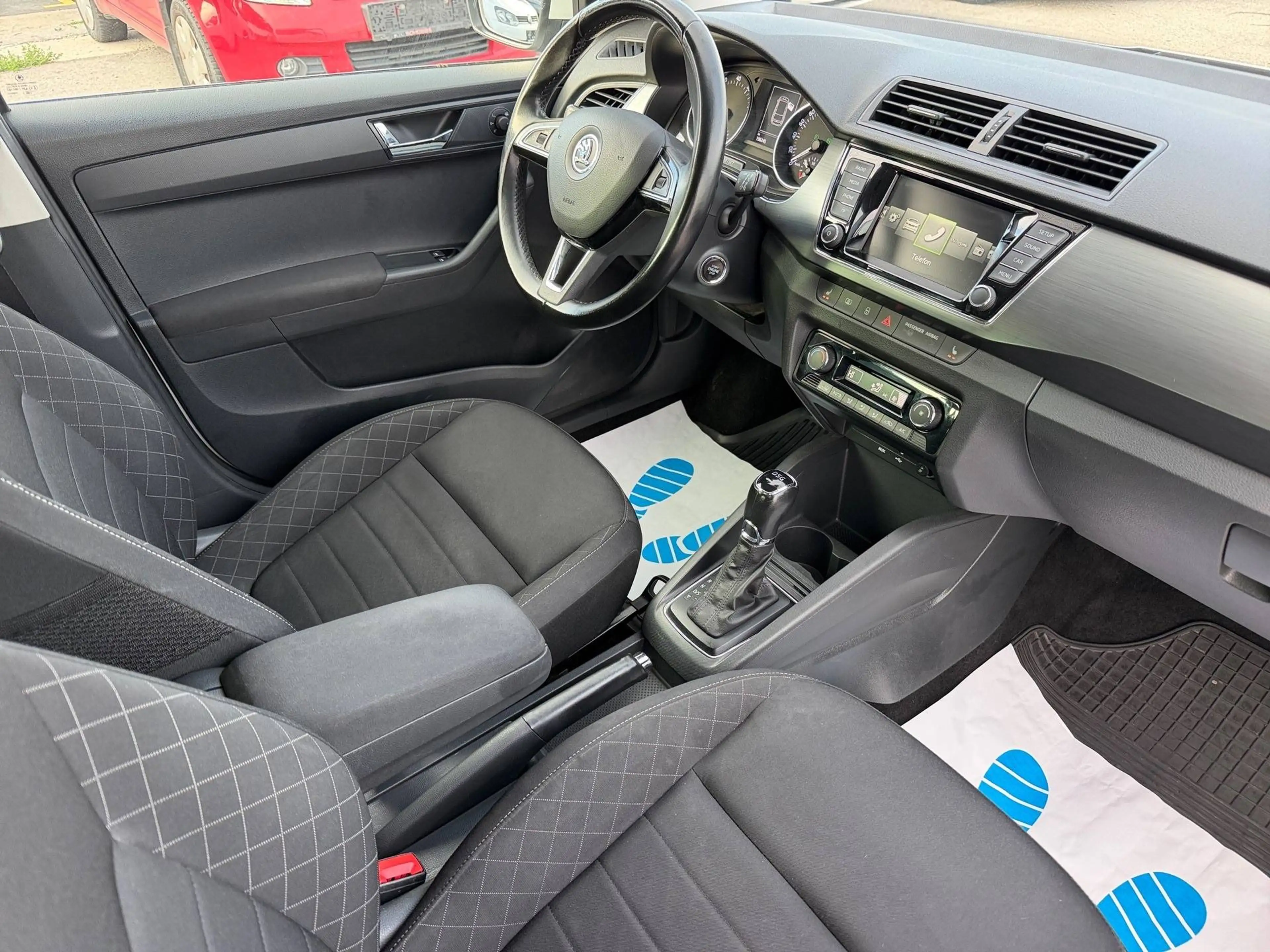 Skoda Fabia Style — photo 14