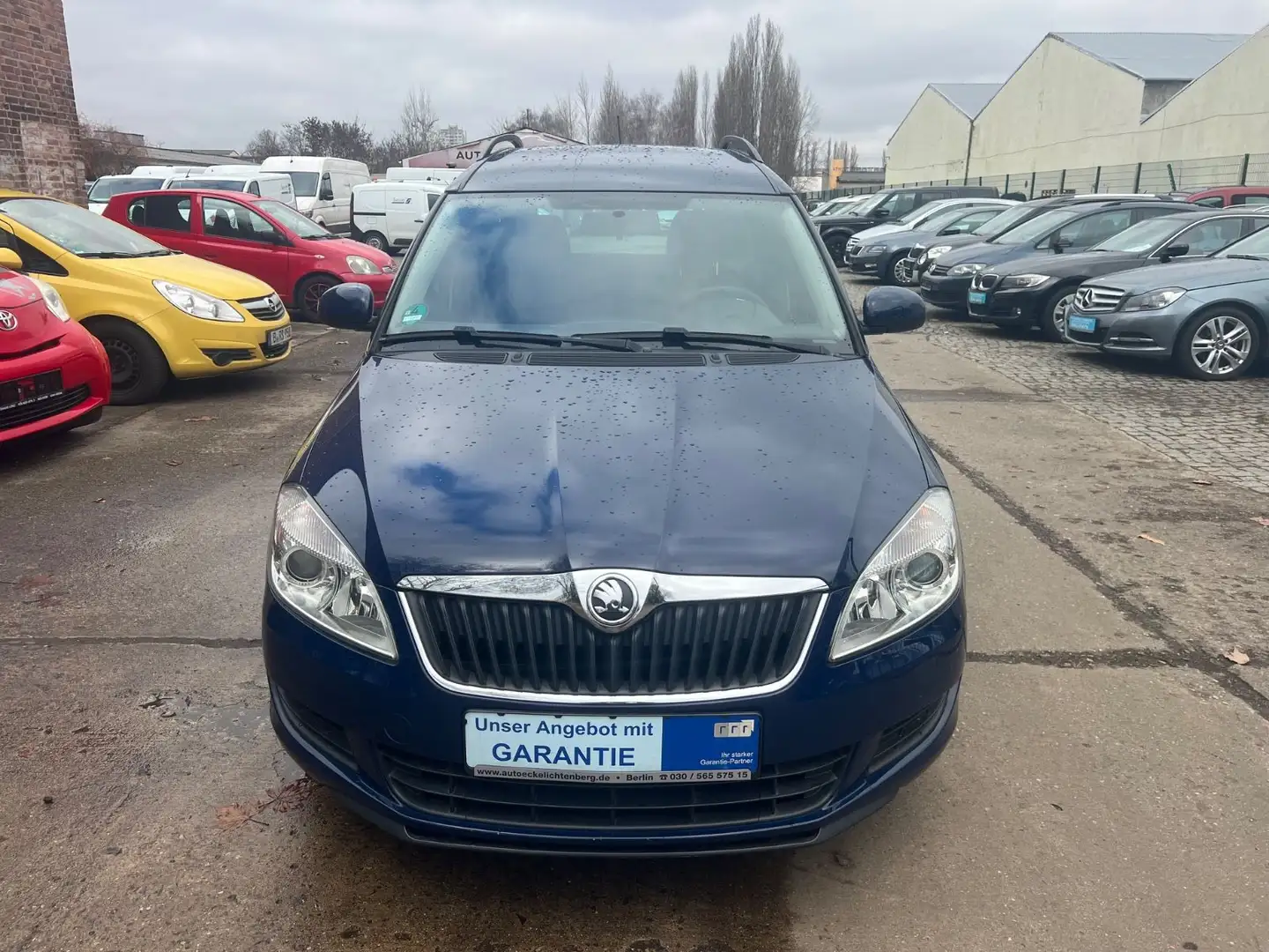 Skoda Roomster Ambition Plus Edition 1.Hand+Klimaautom Blau - 2
