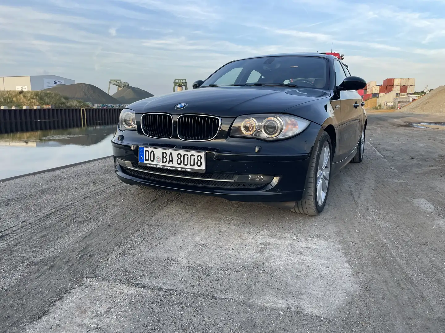 BMW 123 123d Černá - 2
