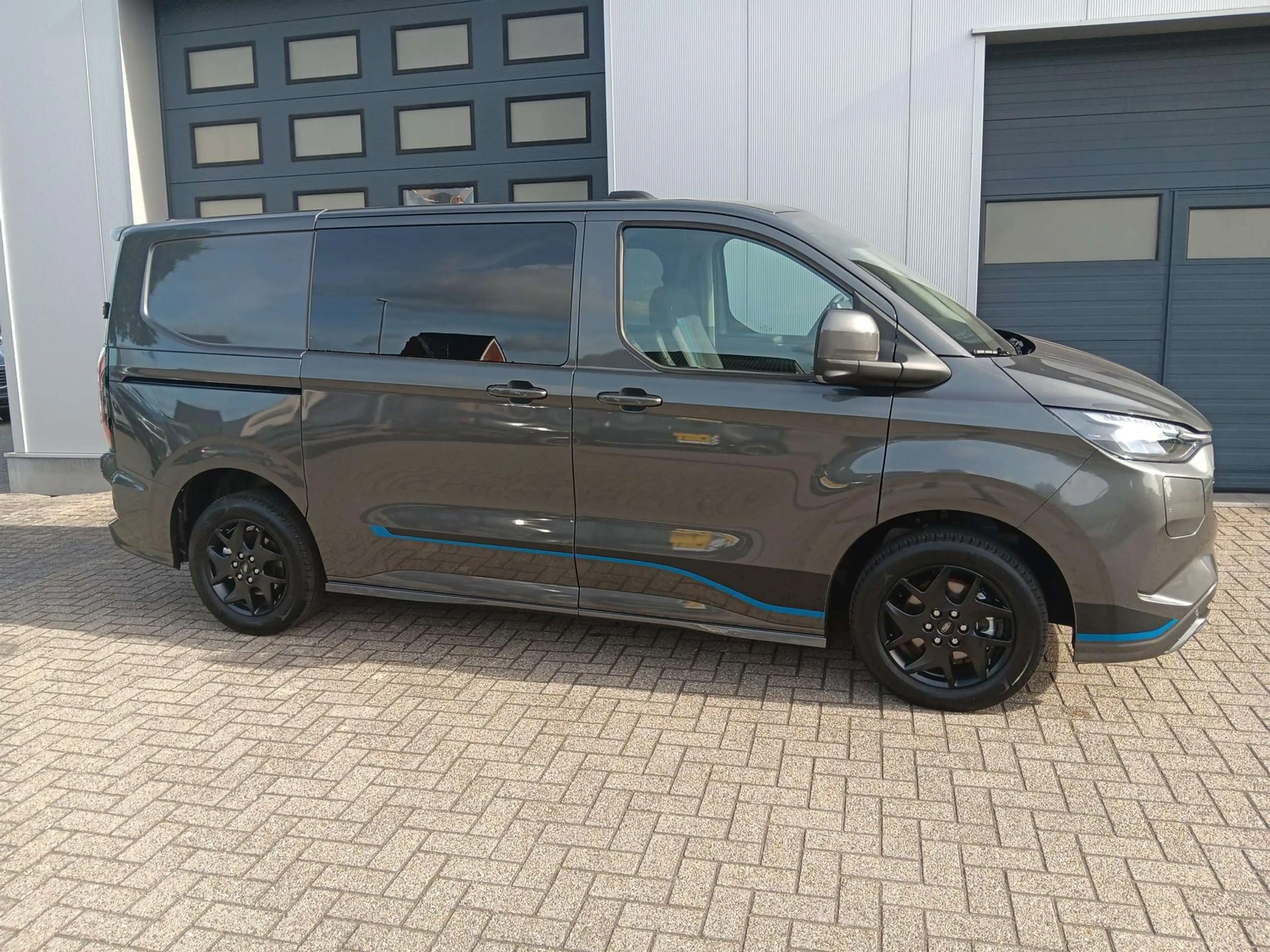 Ford Transit Custom L1 Sport PHEV Multi Use 5pl. 360° camera, adapt cr — photo 3