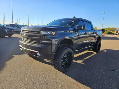 Gray 2019 Chevrolet Silverado 1500 Pickup Truck Four-Wheel Drive 8-Speed Automatic