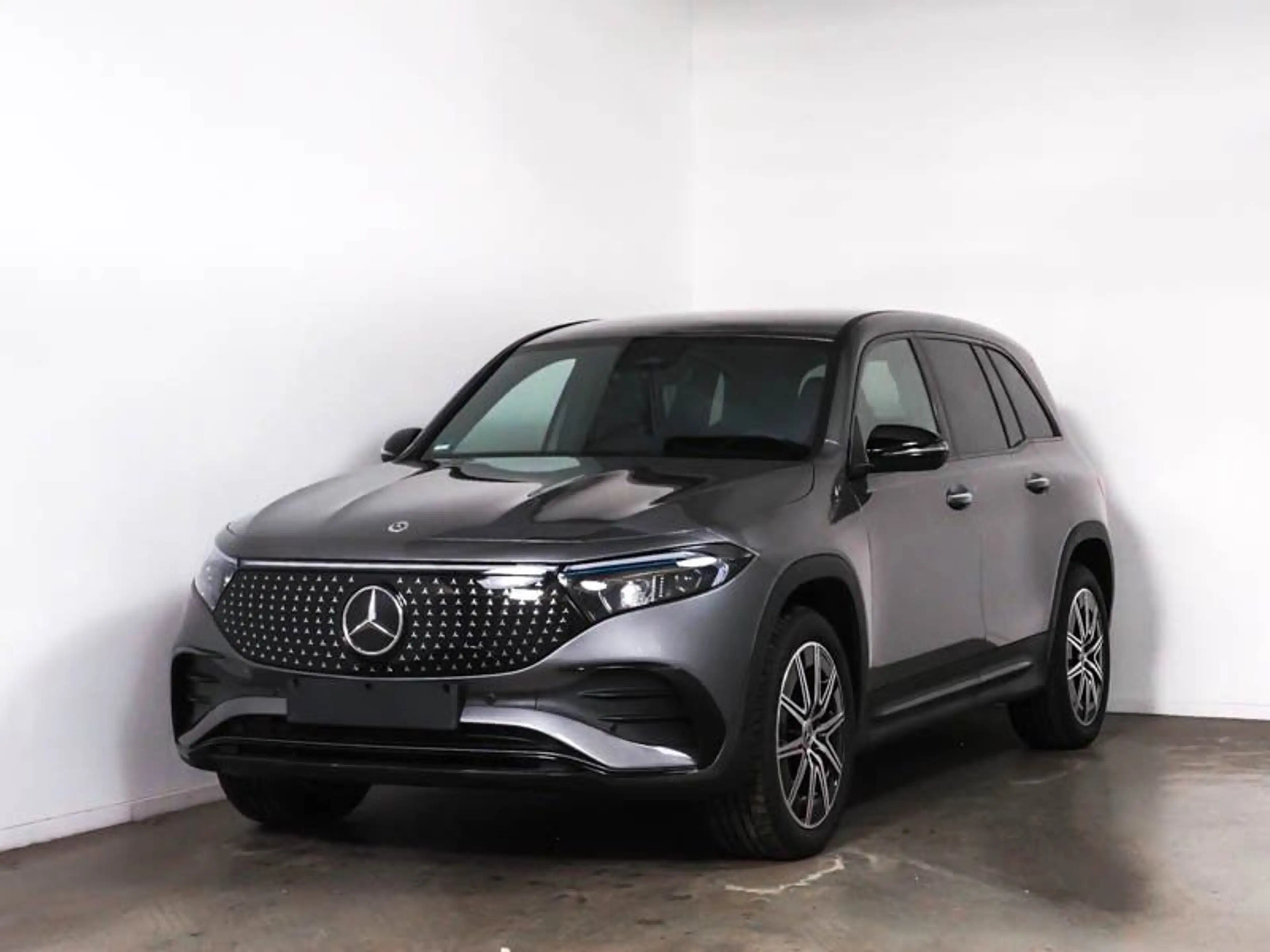 Mercedes-Benz EQB 250