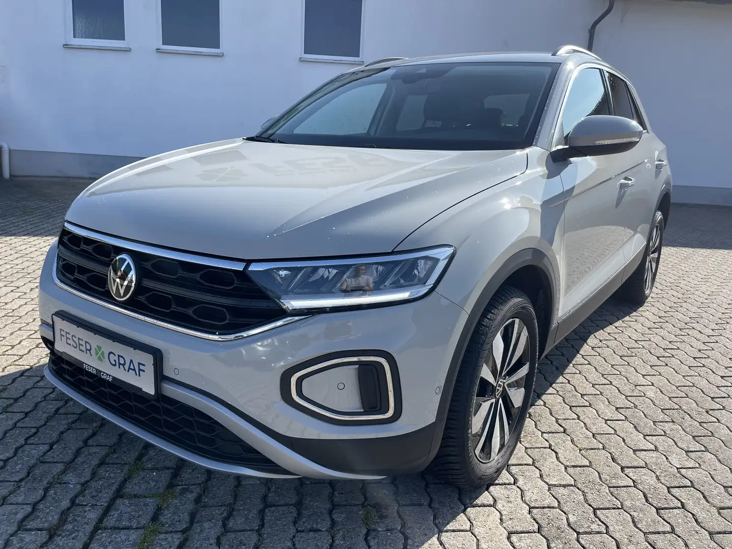 Volkswagen T-Roc MOVE 1.5 l TSI DSG NAVI KAMERA APP CONNECT Grijs - 2