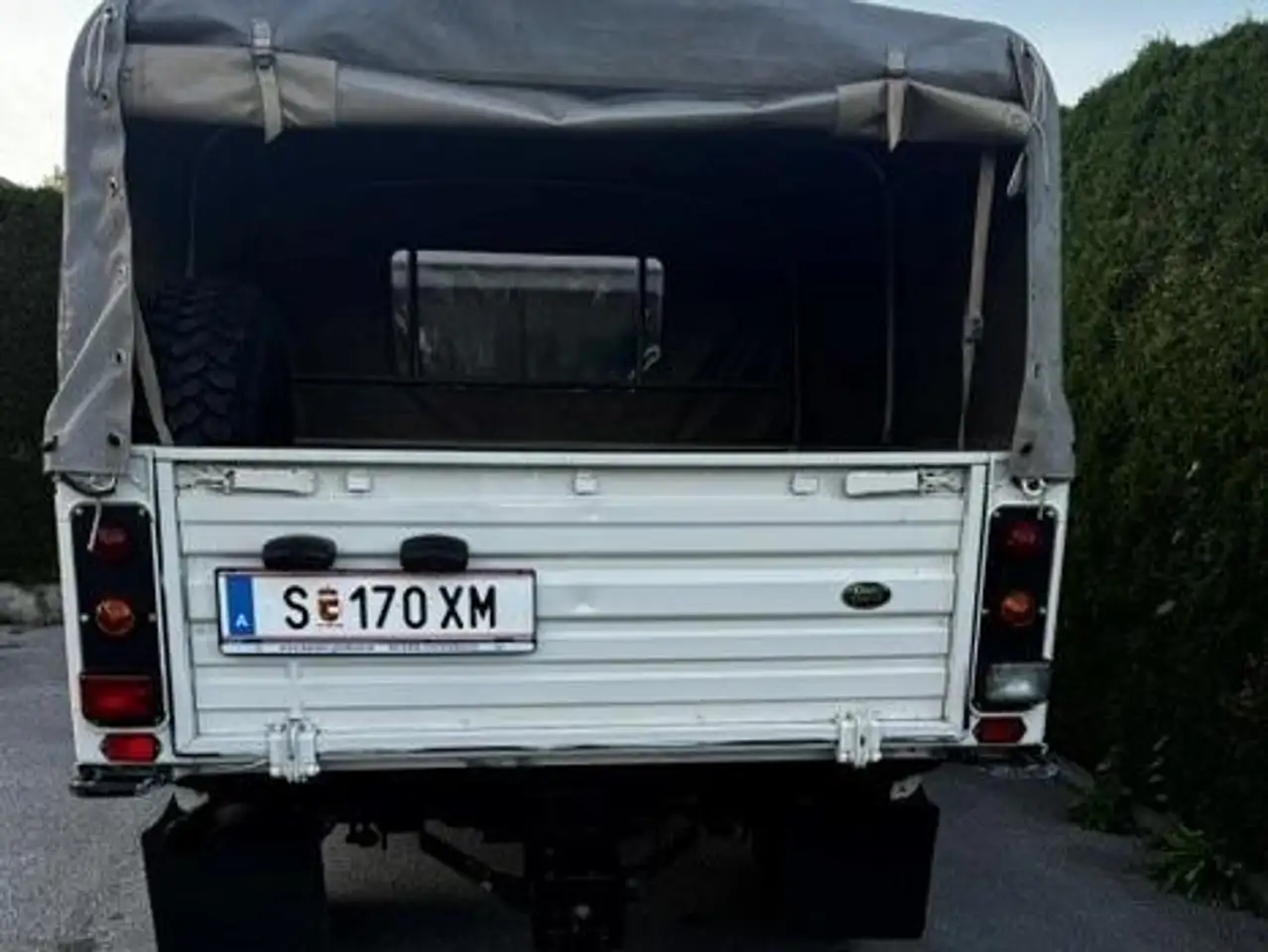 Land Rover Defender 130 Pickup, foto 4