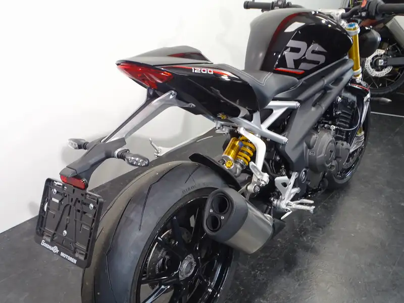 Triumph Speed Triple 1200 RS - foto 3