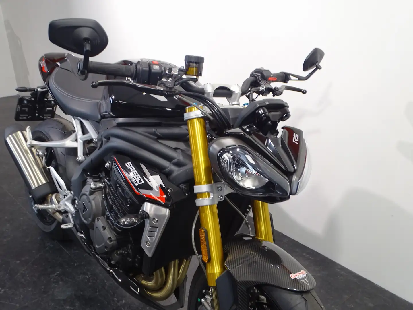 Triumph Speed Triple 1200 RS Fekete - 2