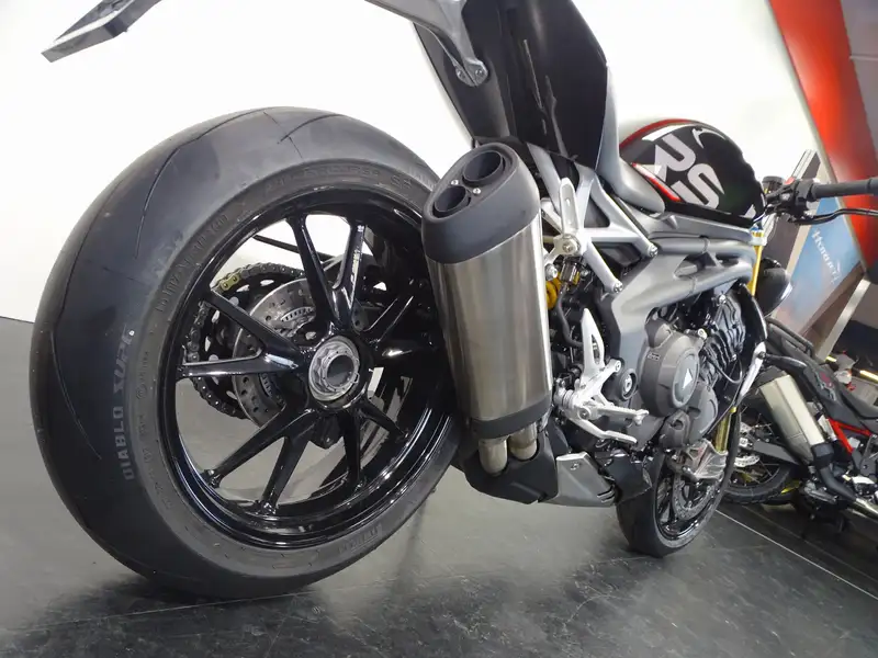 Triumph Speed Triple 1200 RS - foto 5