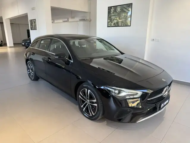 Mercedes-Benz CLA 180 CLA Shooting Brake 180 d Advanced auto