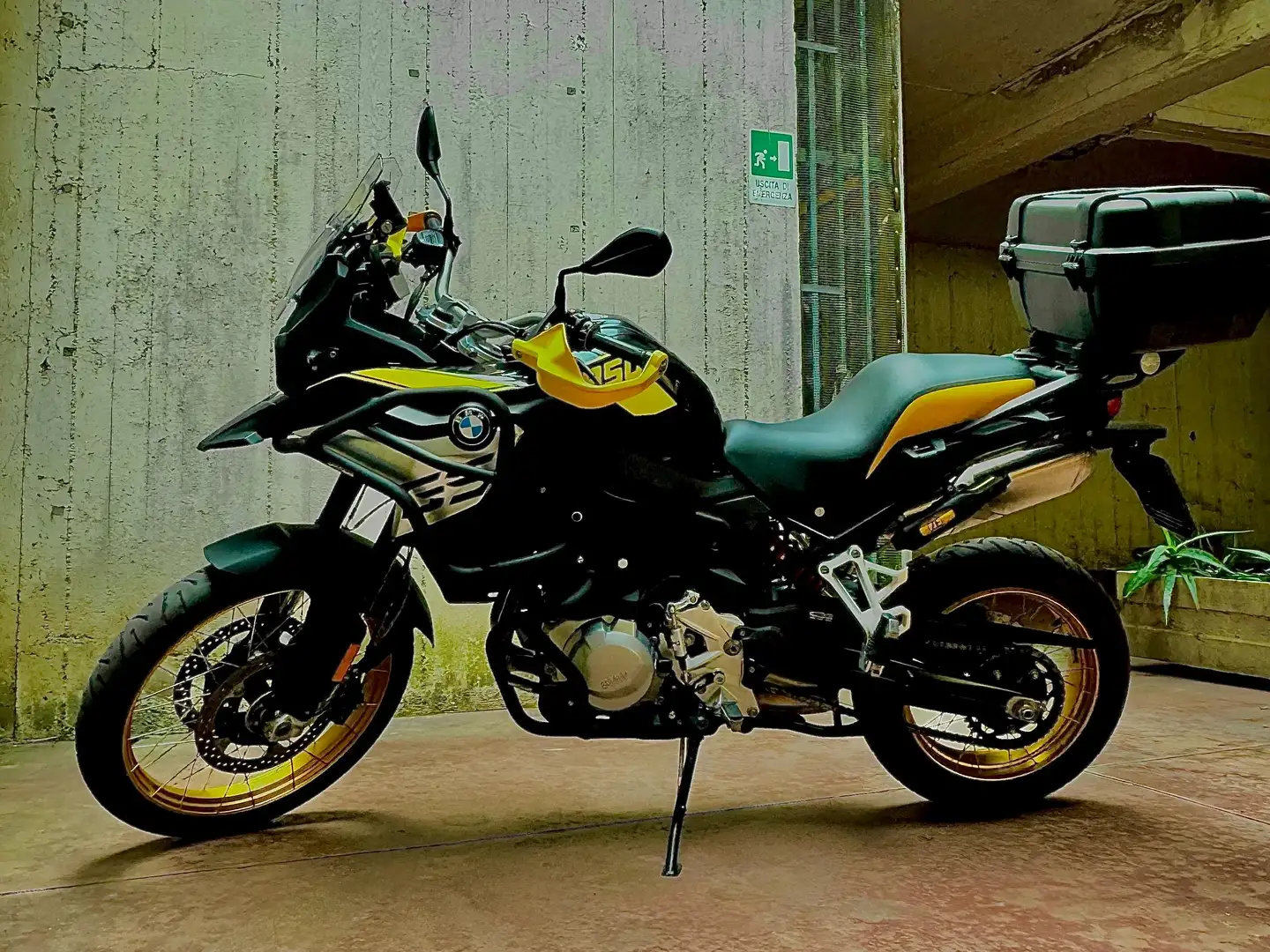 BMW F 850 GS 40th Anniversary Negro - 2